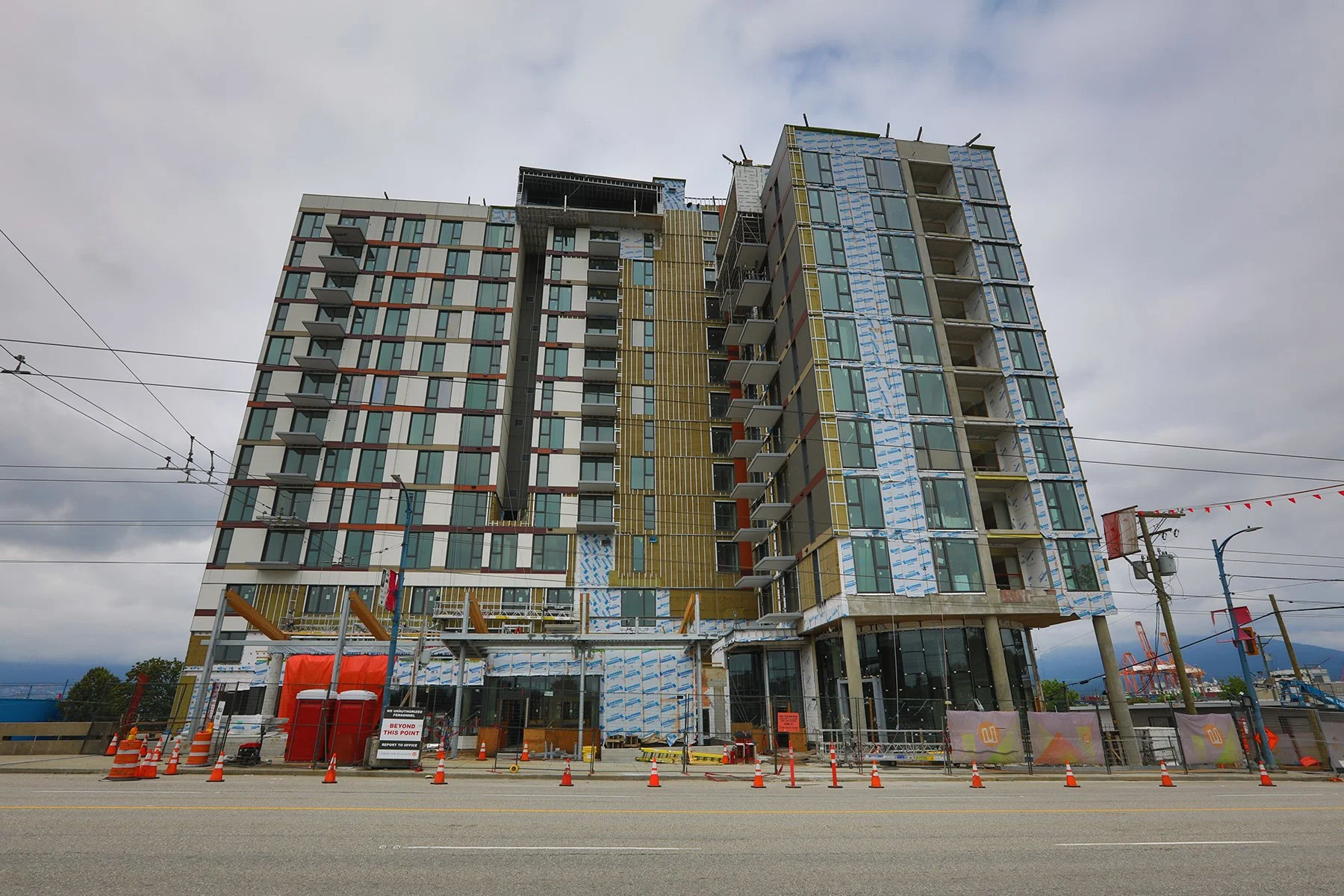 330 Raymur Const_Jun 22_2028_HDR_4J6845_4x6.jpg