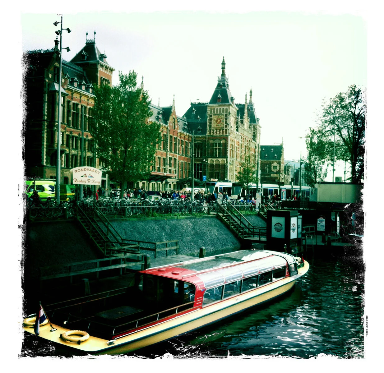 Amsterdam_Oct 18_2011_0402_4x5s.jpg