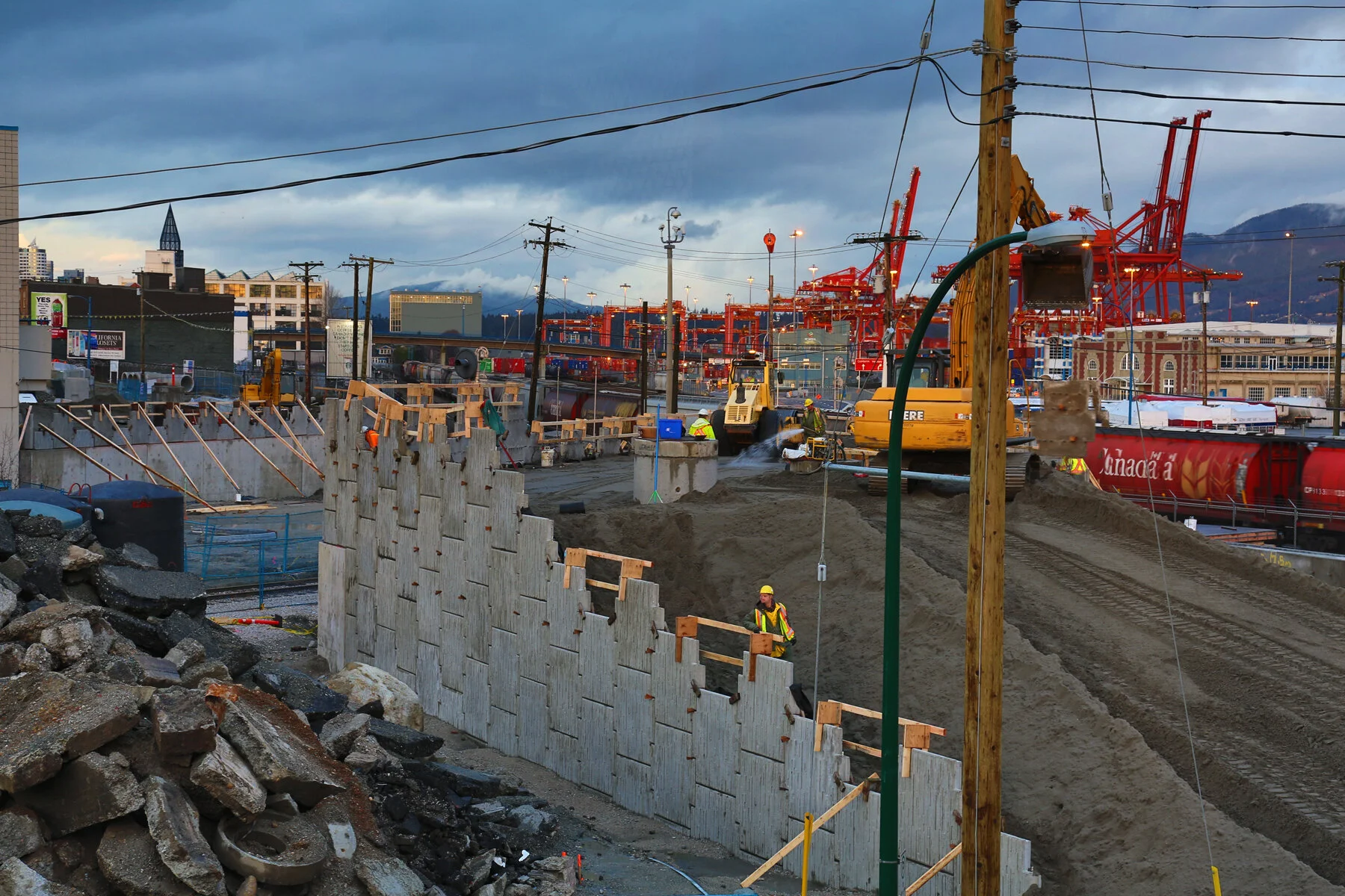 Powell Const_Jan 11_2014_HDR_E1636_4x6.jpg