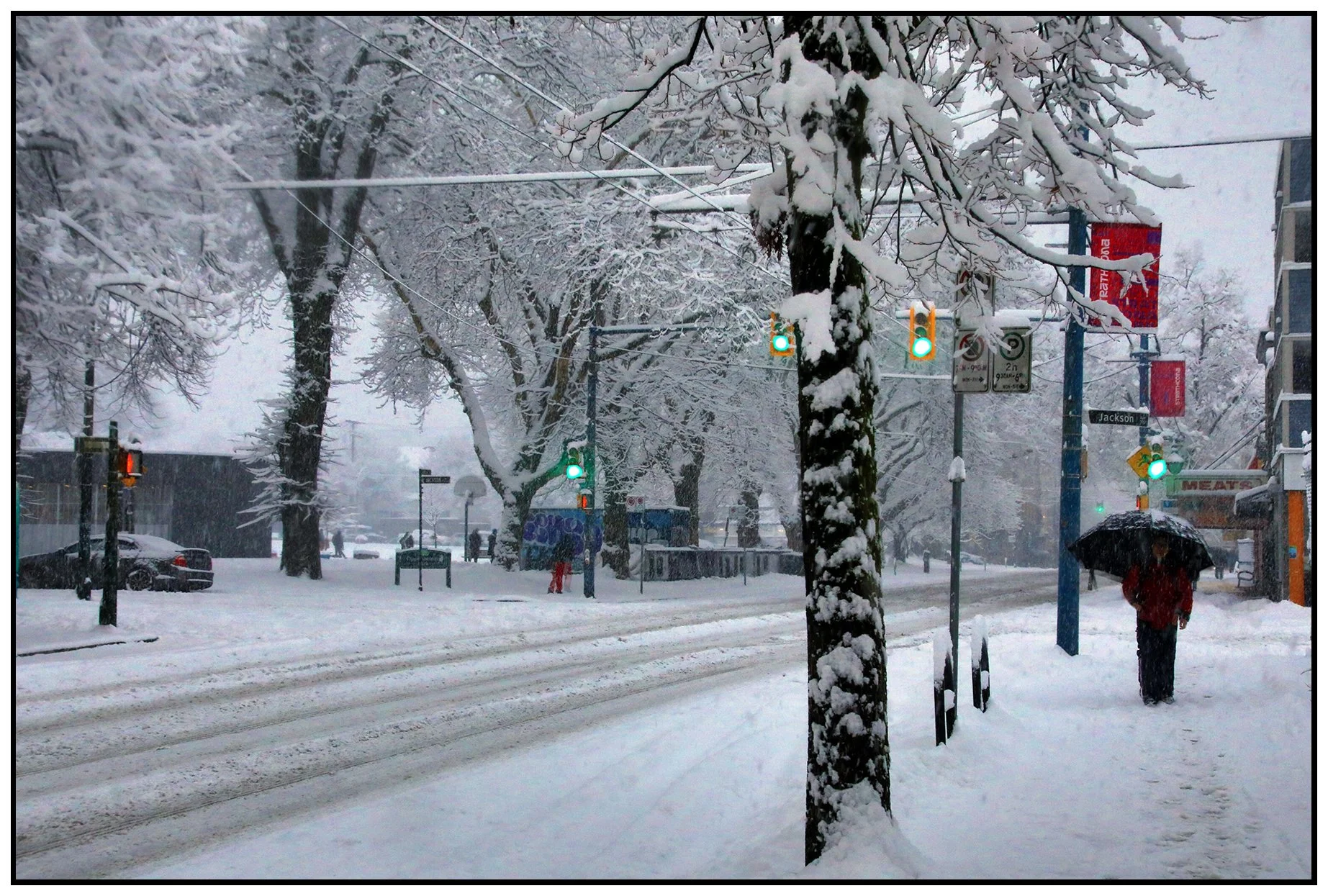 Powell St in the Snow_Jan 17_2024_HDR_5E3804_peAutoBrtn_4x6s.jpg