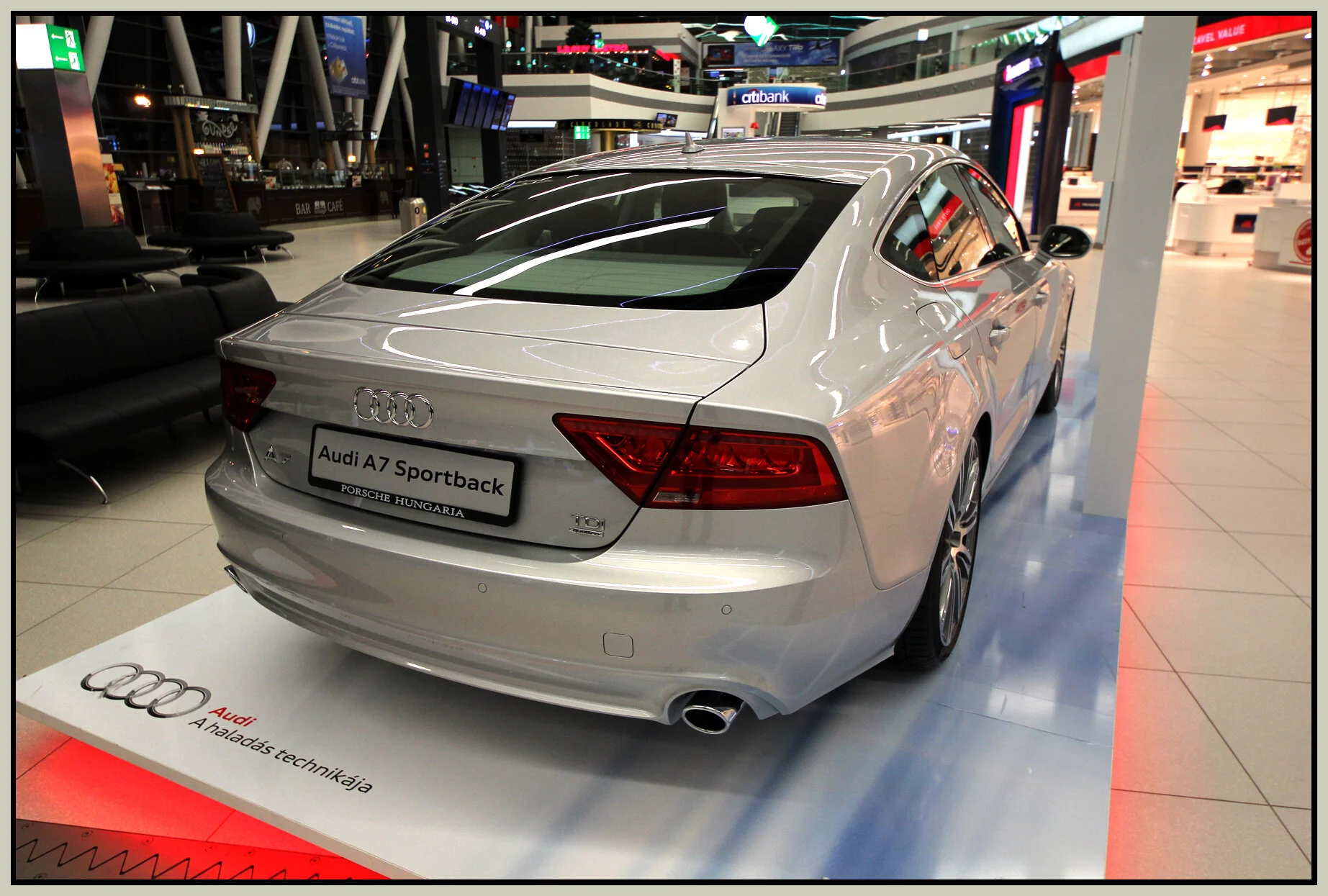 Budapest Audi 7_Nov 8_2011_1515_4x6s.jpg