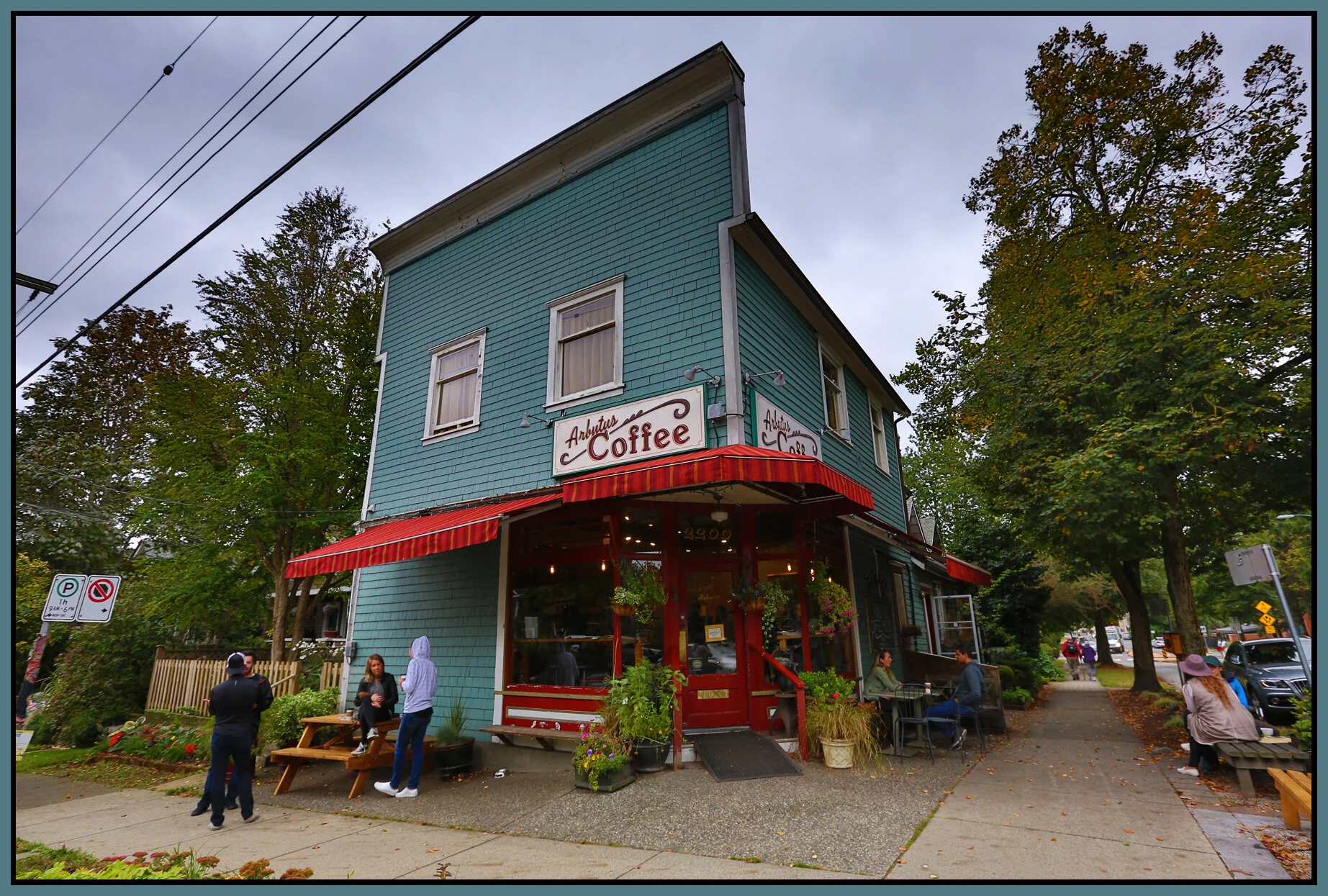 Arbutus Coffee_Sep 5_2016_HDR_L2333_4x6s.jpg