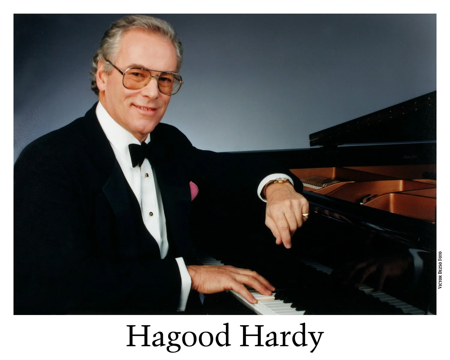 Hagood Hardy_5908_4x5.jpg