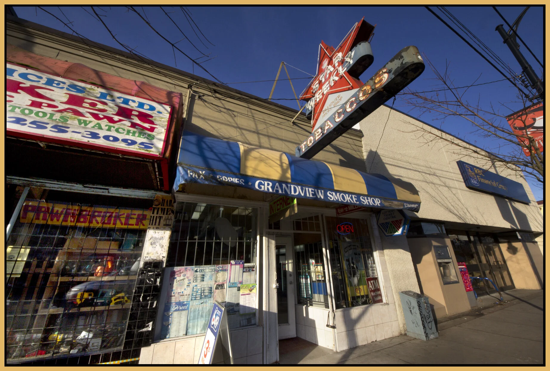 Commercial Dr_Dec 8_2011_5222_4x6s.jpg