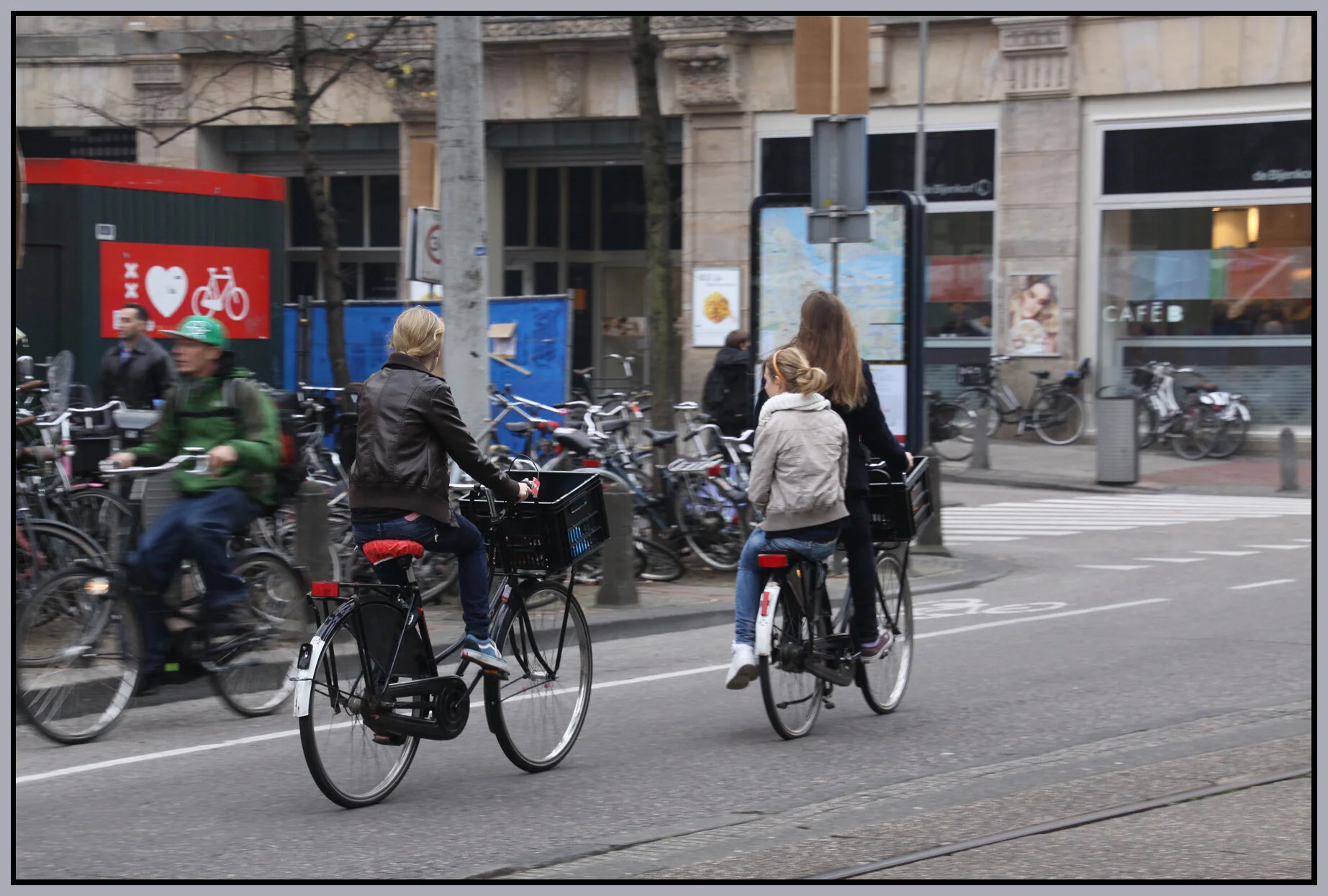 Amsterdam_Nov 8_2011_6605_4x6s.jpg