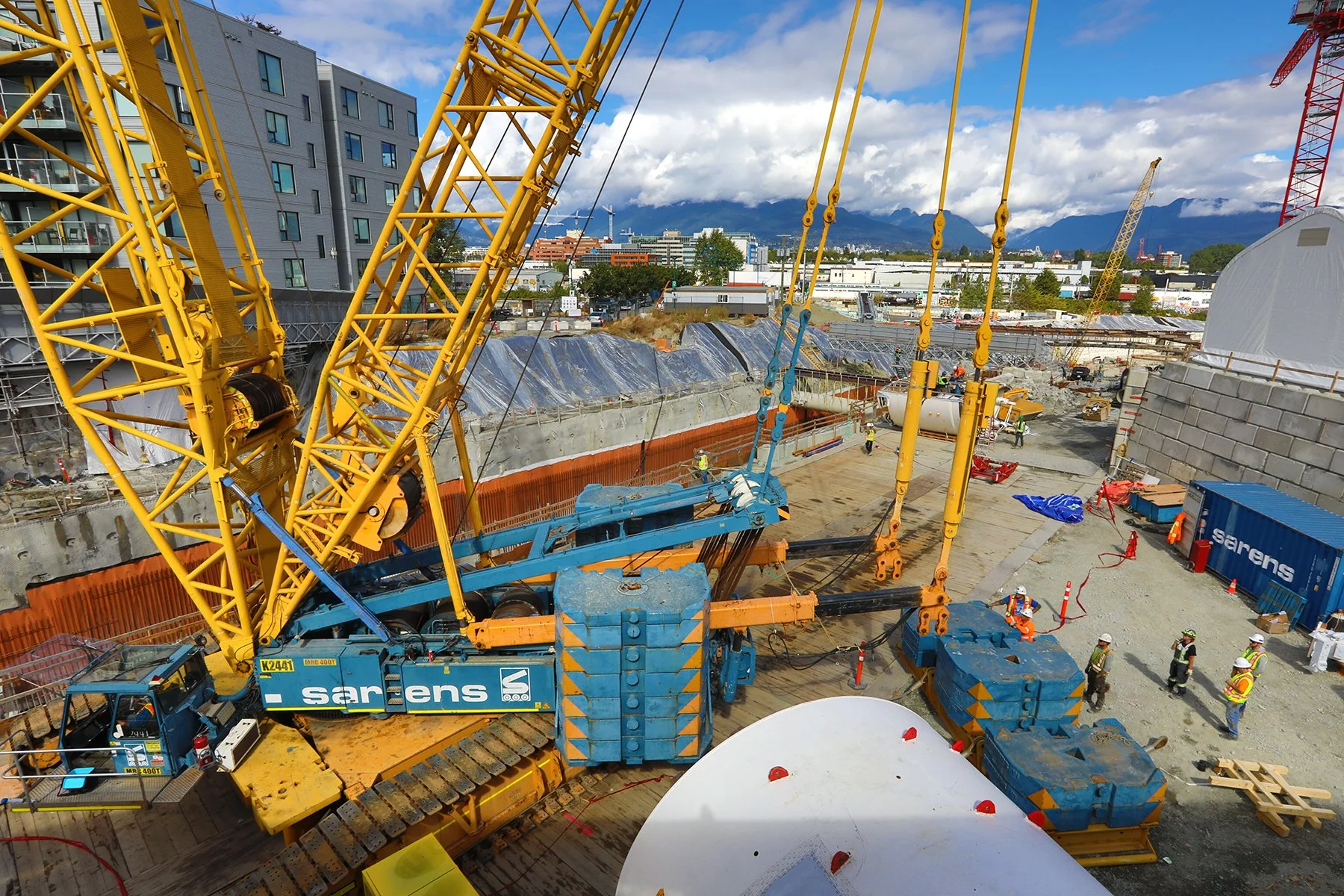 GNW Skytrain Const_Sep 16_2022_HDR_5B9073_4x6.jpg