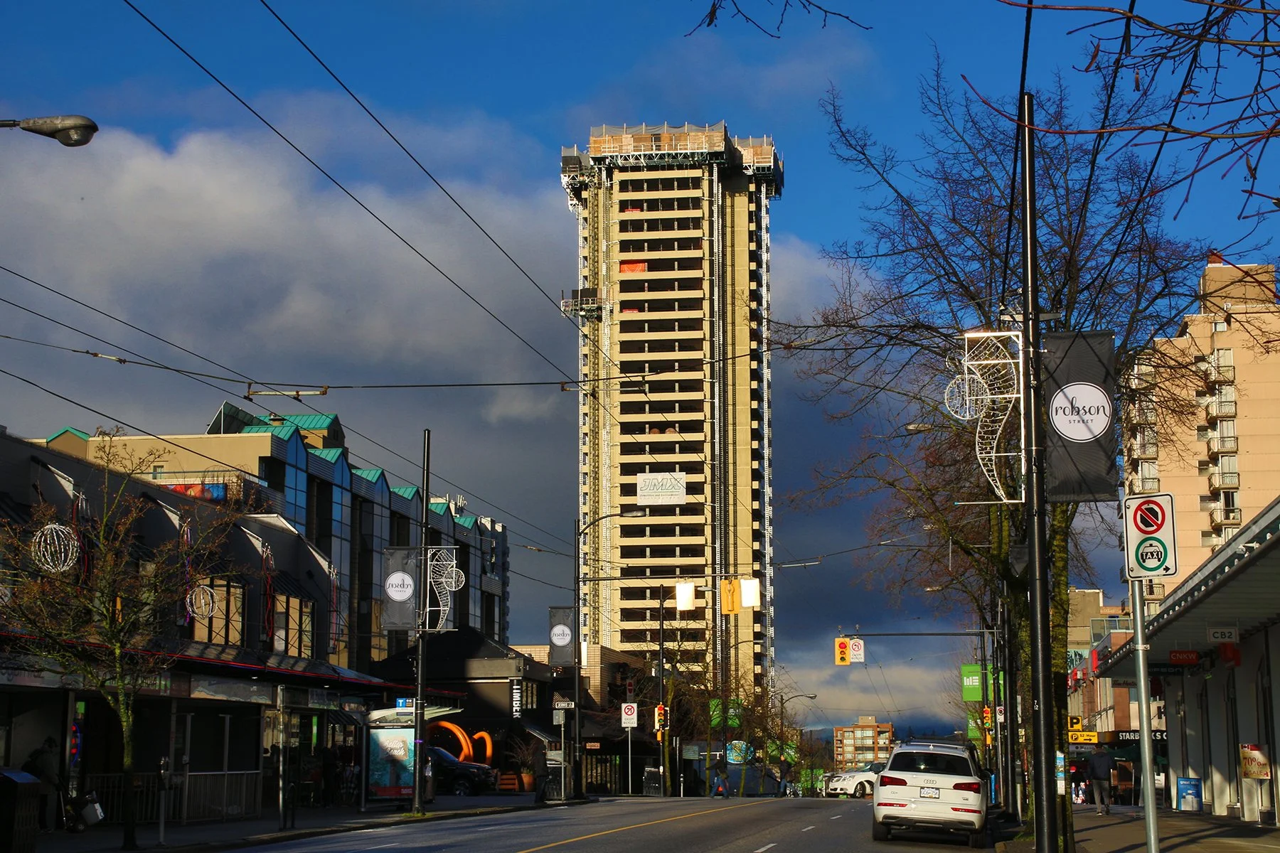 Robson Landmark Vancouver_Jan 23_2019_HDR_A2087_4x6.jpg