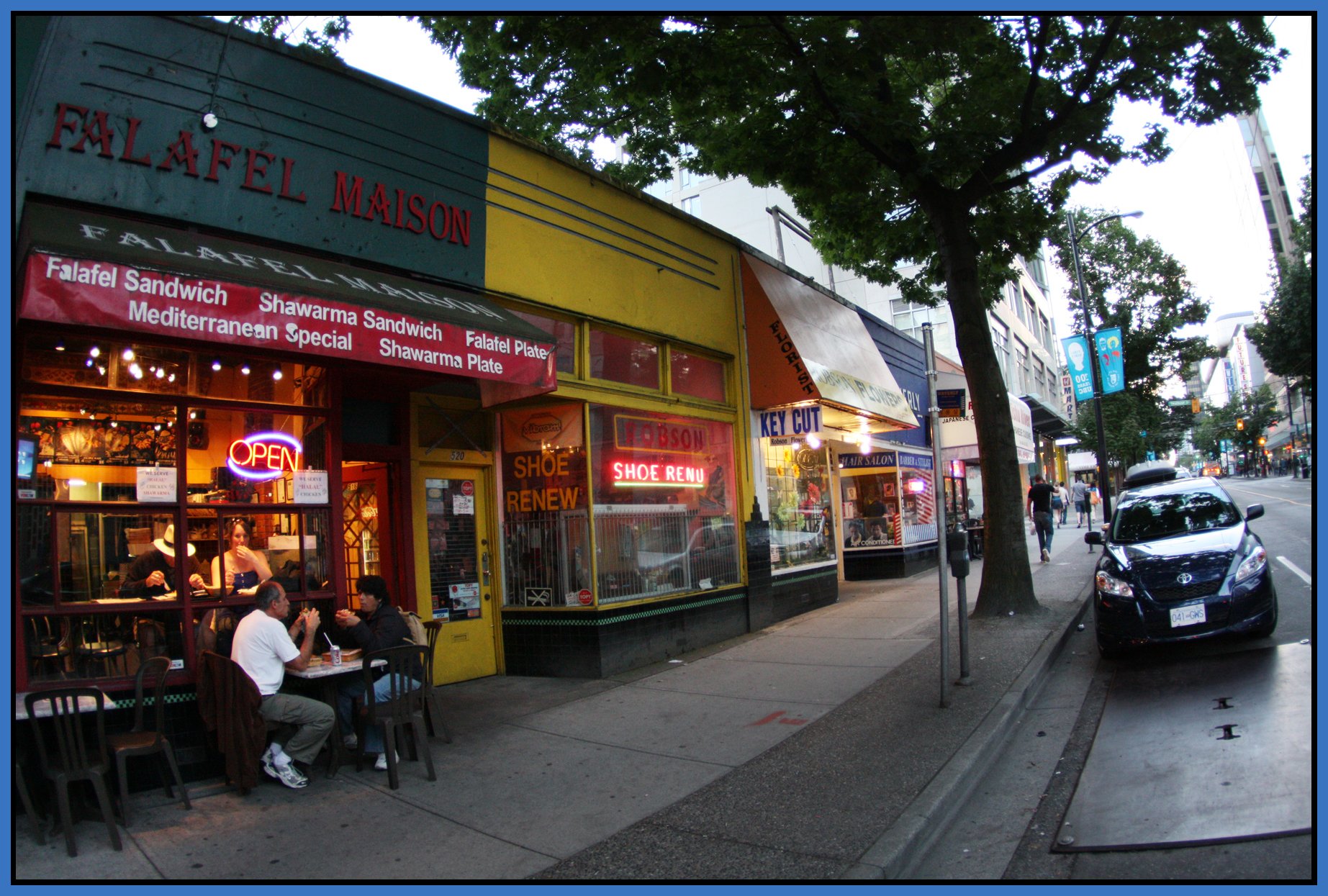 Robson St_Aug 2_2008_5186_4x6s.jpg