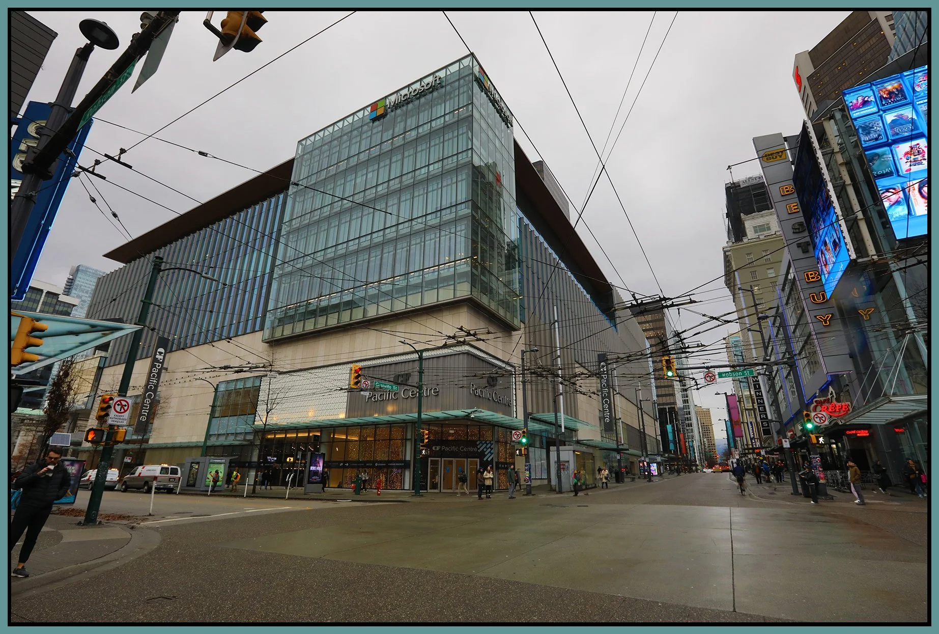789 Granville St Pacific Centre_Dec 19_2023_HDR_5E2672_4x6s.jpg