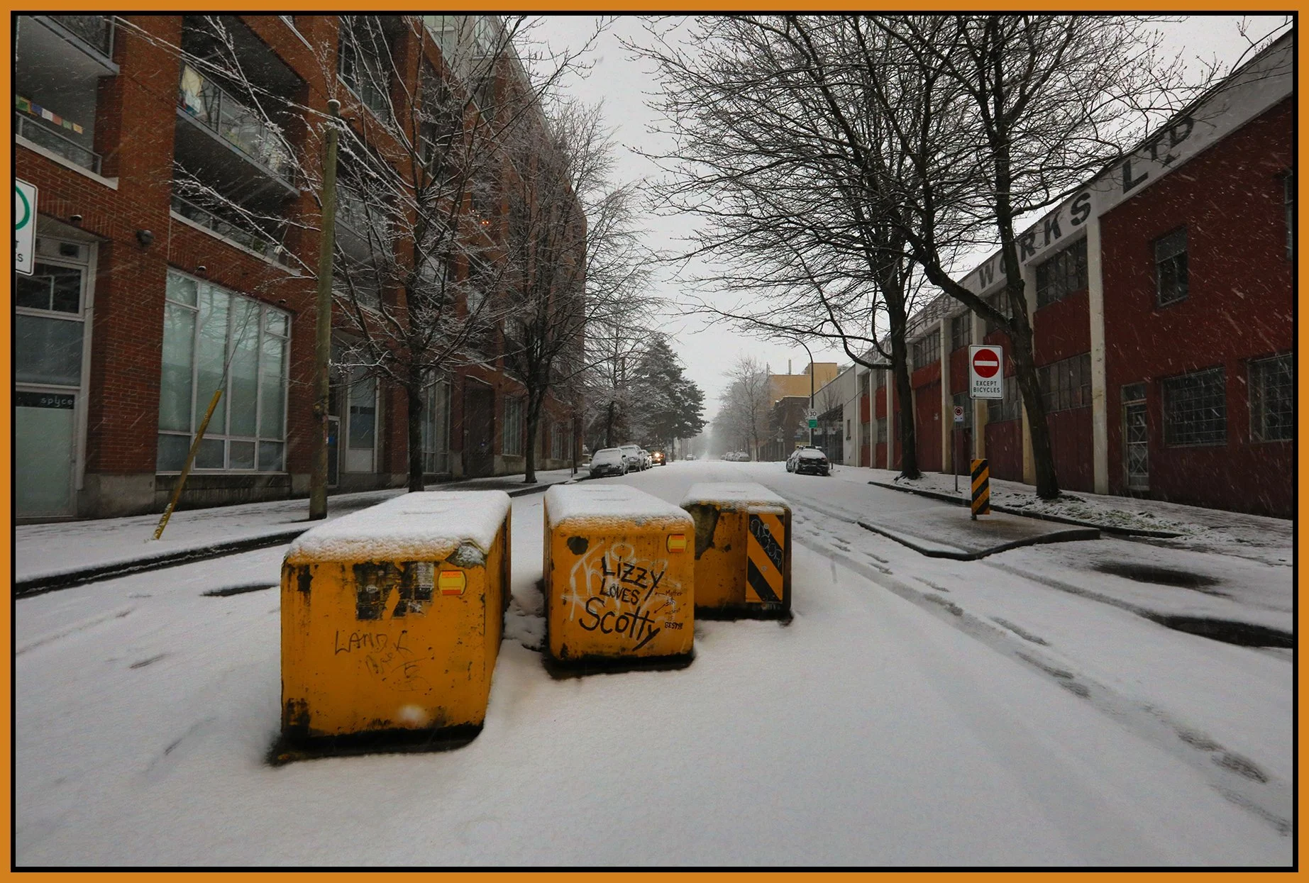 50Alexander St LkgE Sign_Feb 2_2025_HDR_5E9216_4x6s.jpg