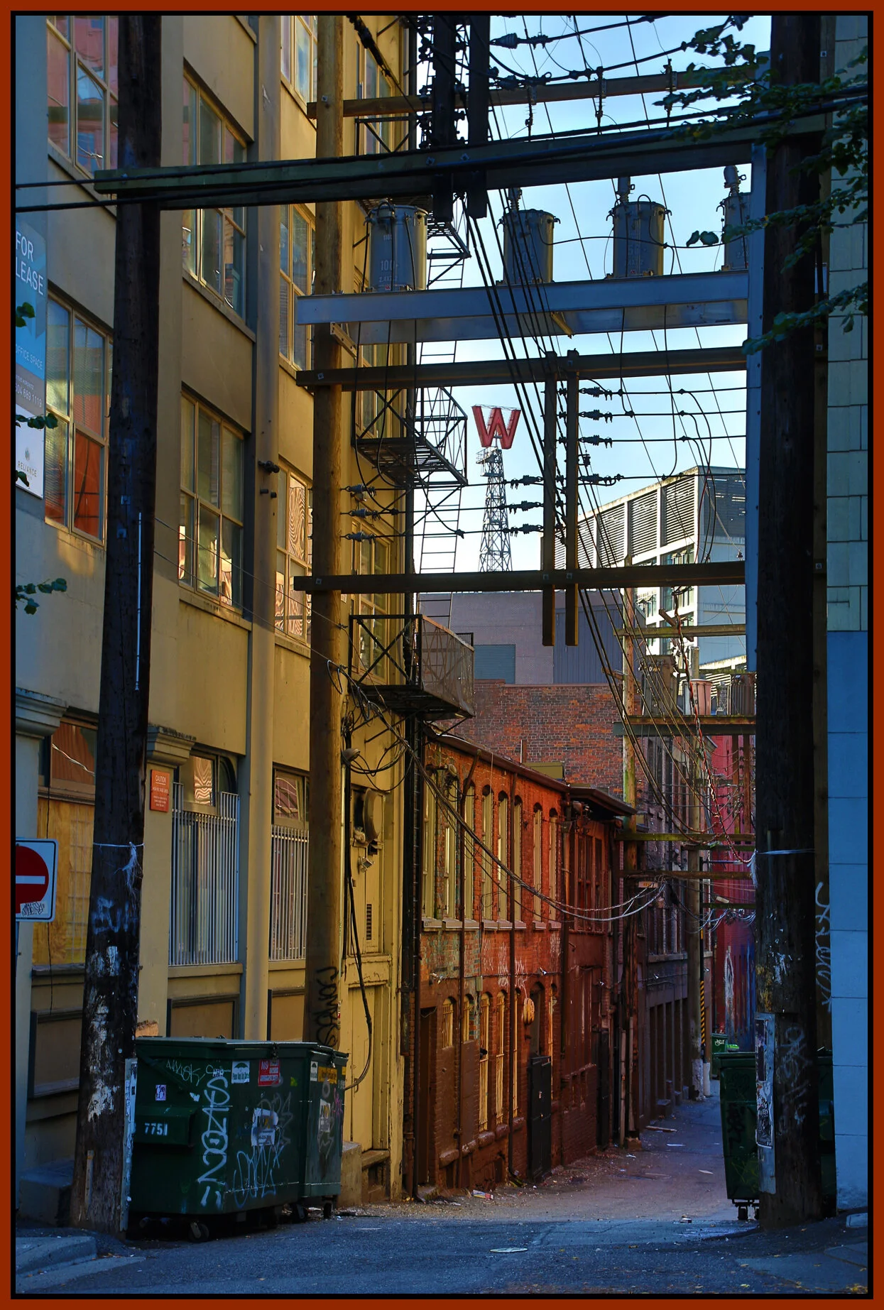 Gastown Alley W_Sep 12_2015_HDR_H4057_4x6s.jpg