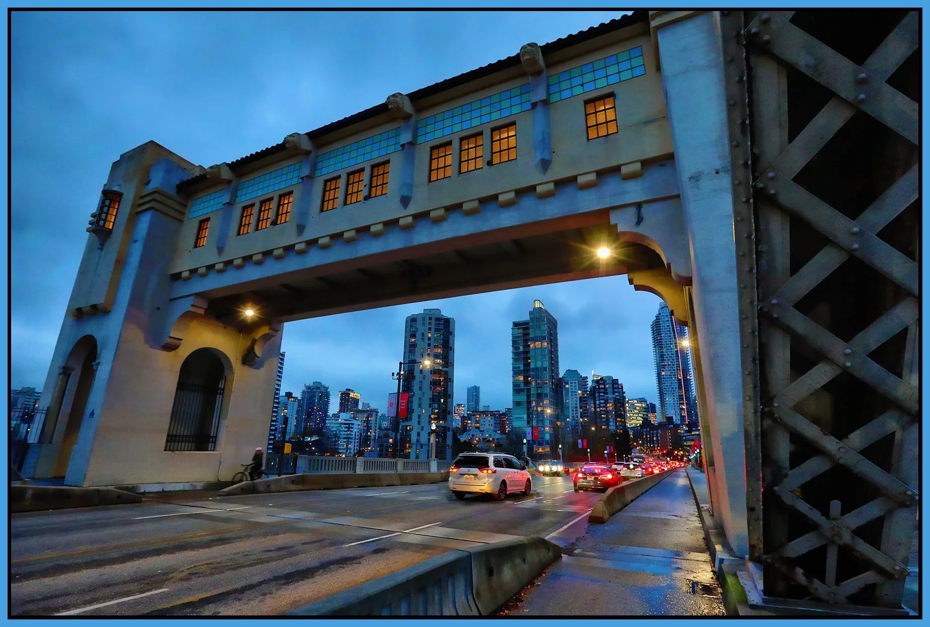 Burrard Bridge LkgNW_Dec 1_2023_HDR_5E1691_peShdngCntrst_4x6s.jpg