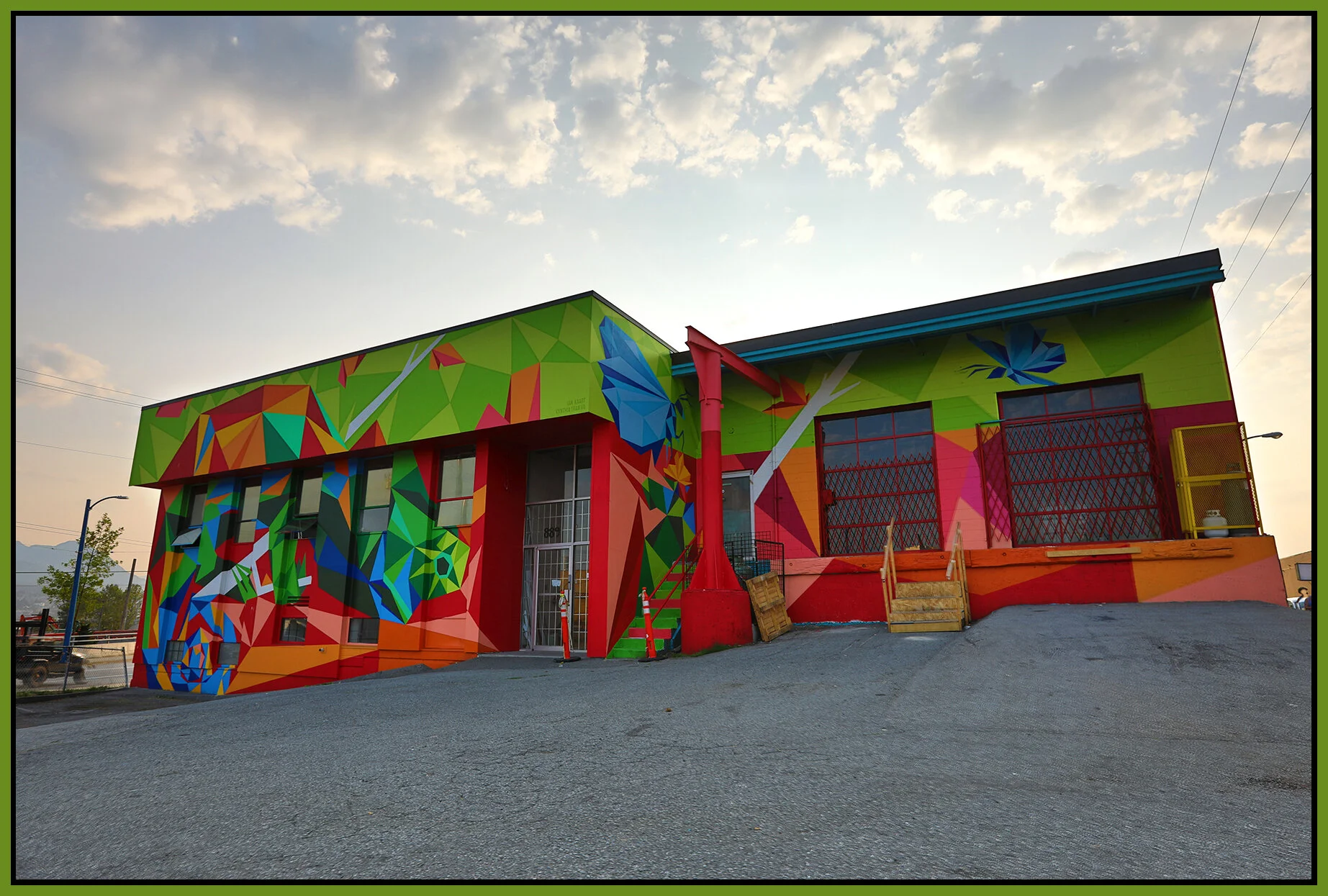 889 E Cordova Mural_July 27_2018_HDR_C5894_4x6s.jpg