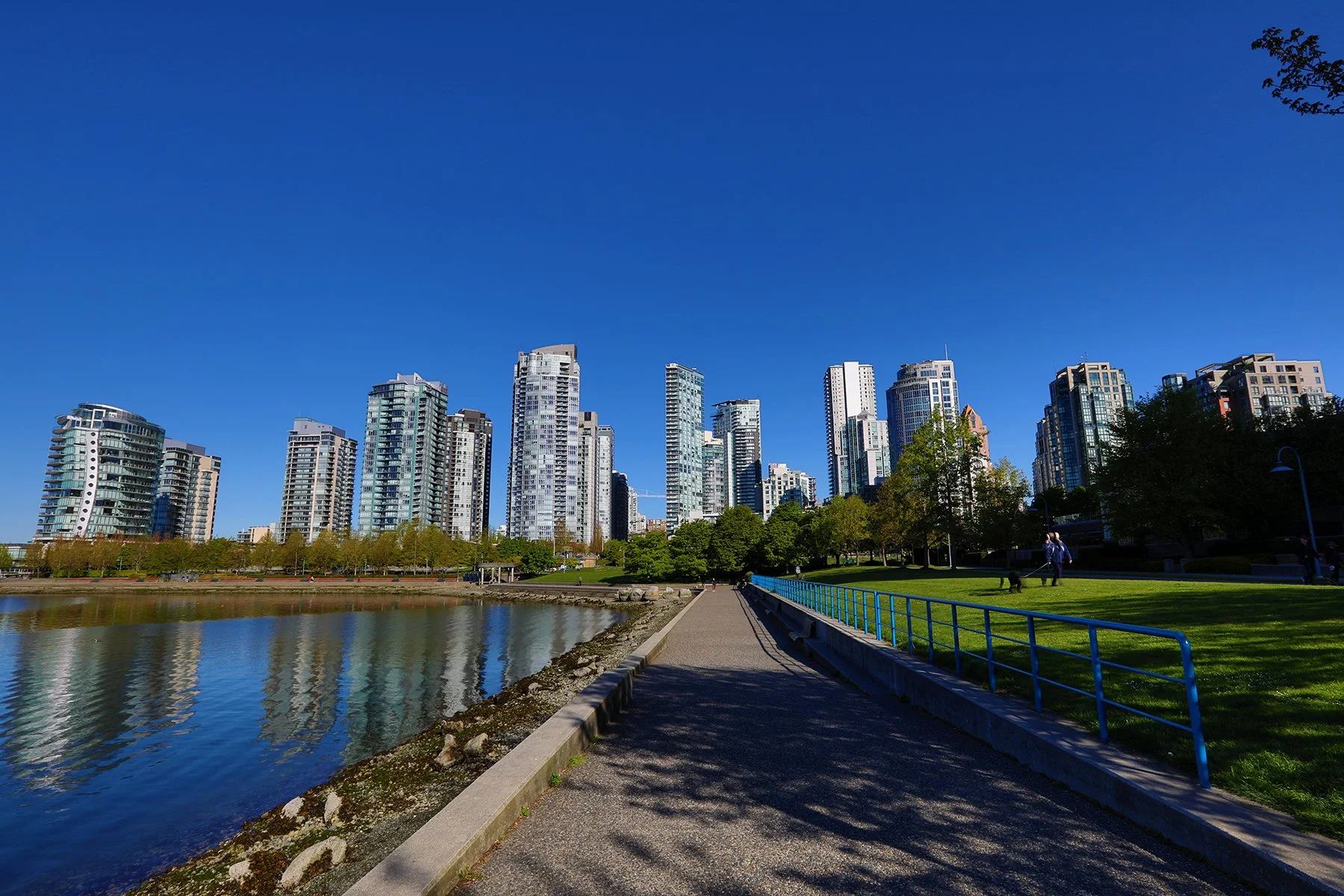 Concord Pacific Rest Stop LkgN_Apr 30_2019_HDR_E6808_4x6.jpg