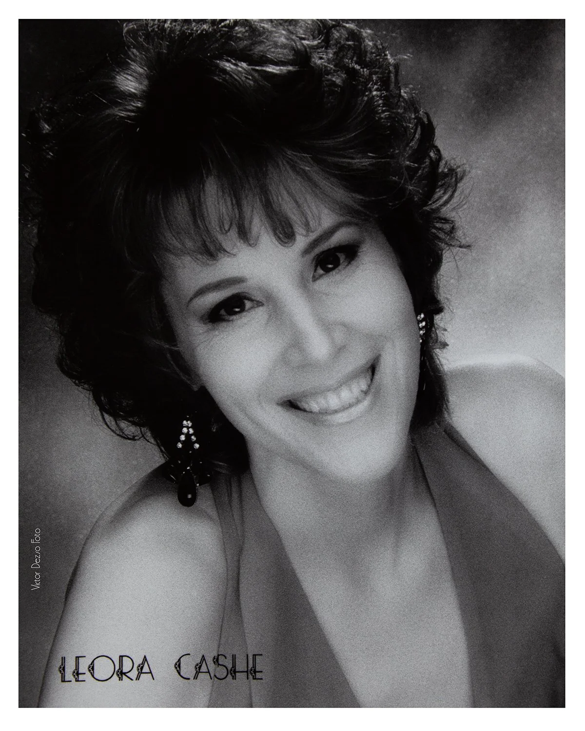 Leora Cashe_2328_1_4x5.jpg