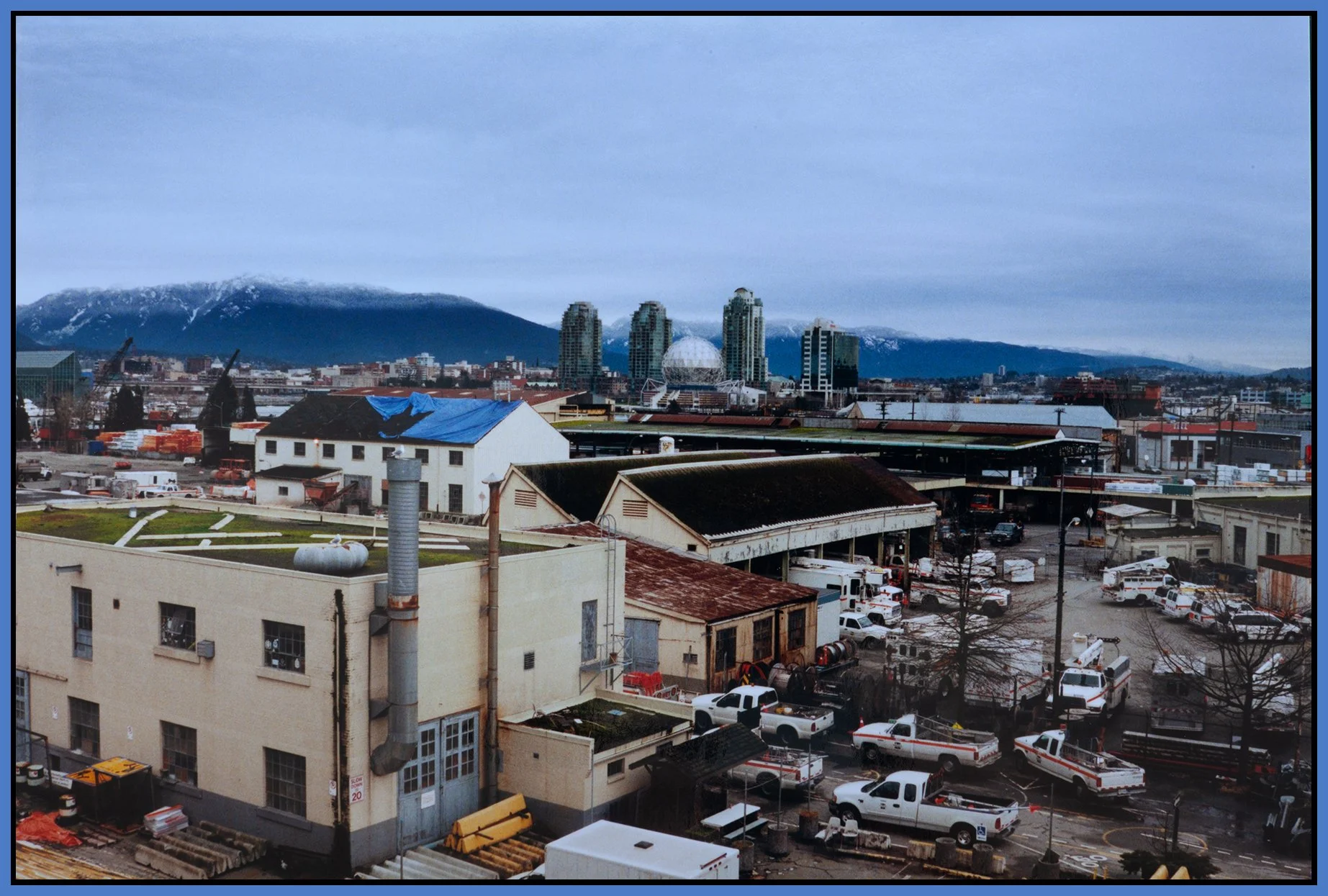 Cambie Bridge LkgNE_Science World_Feb 2002_1726_4x6s.jpg