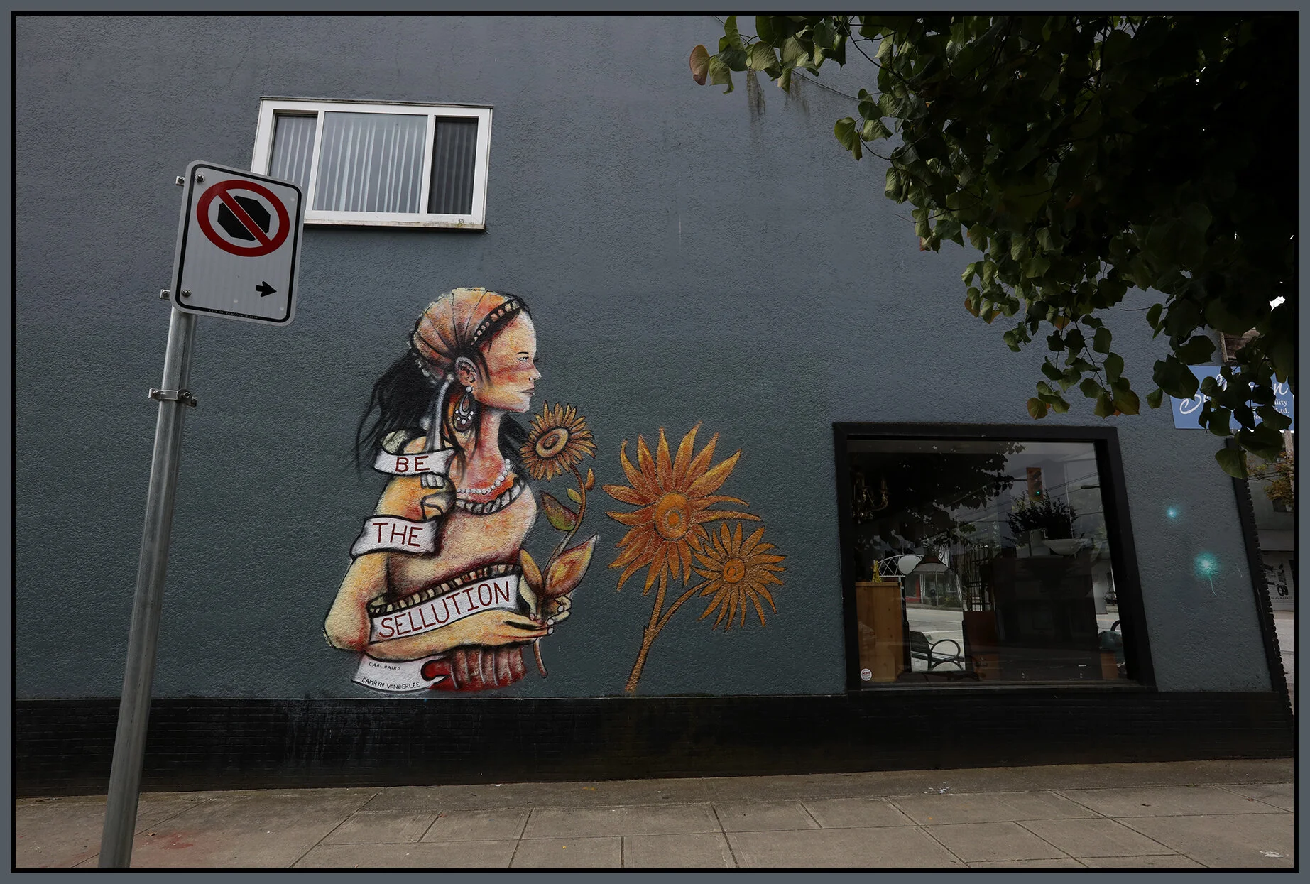 Main St The Sellution Mural_4F1993_4x6s.jpg