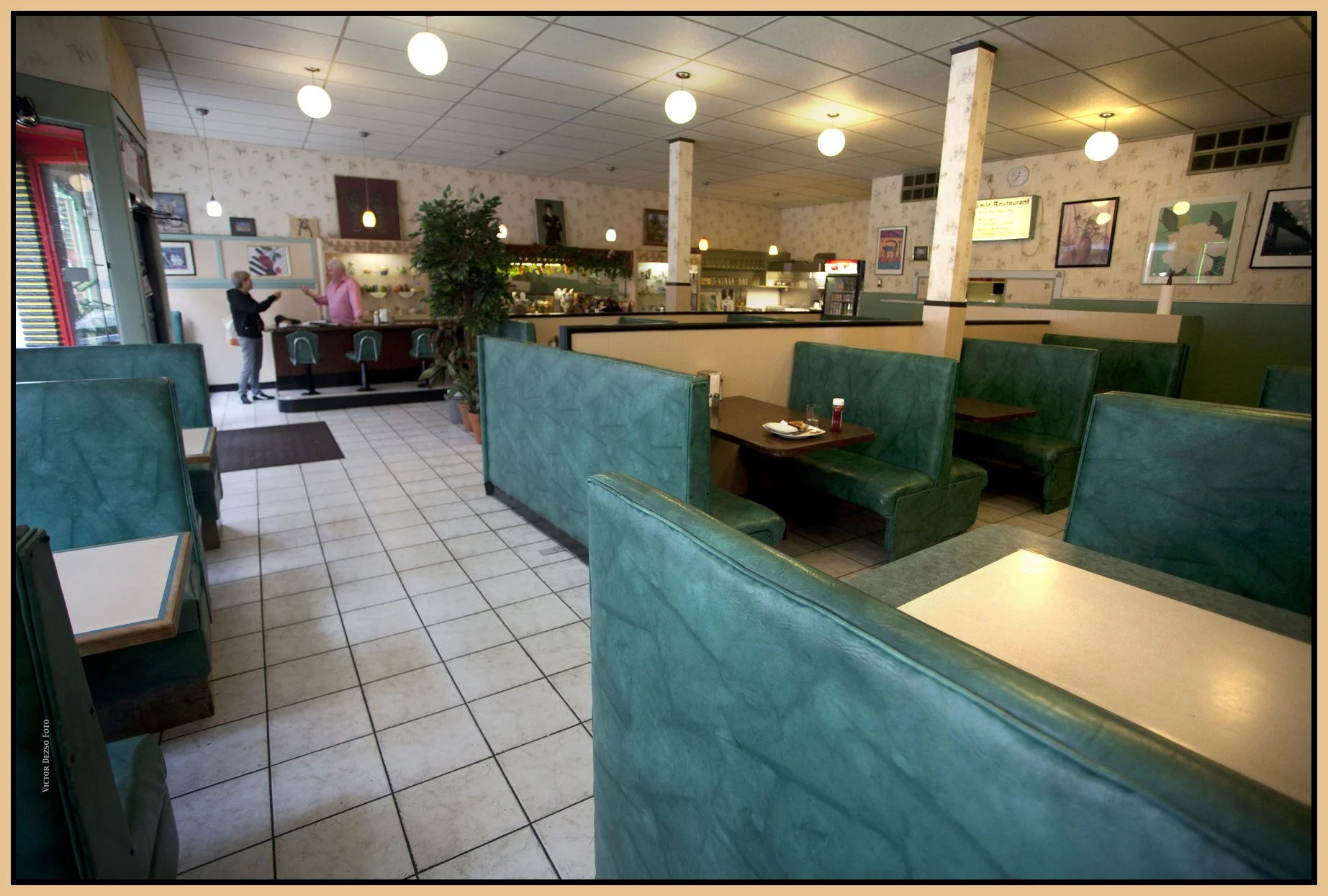 Smile Diner_Aug 18_2010_6453_4x6s.jpg