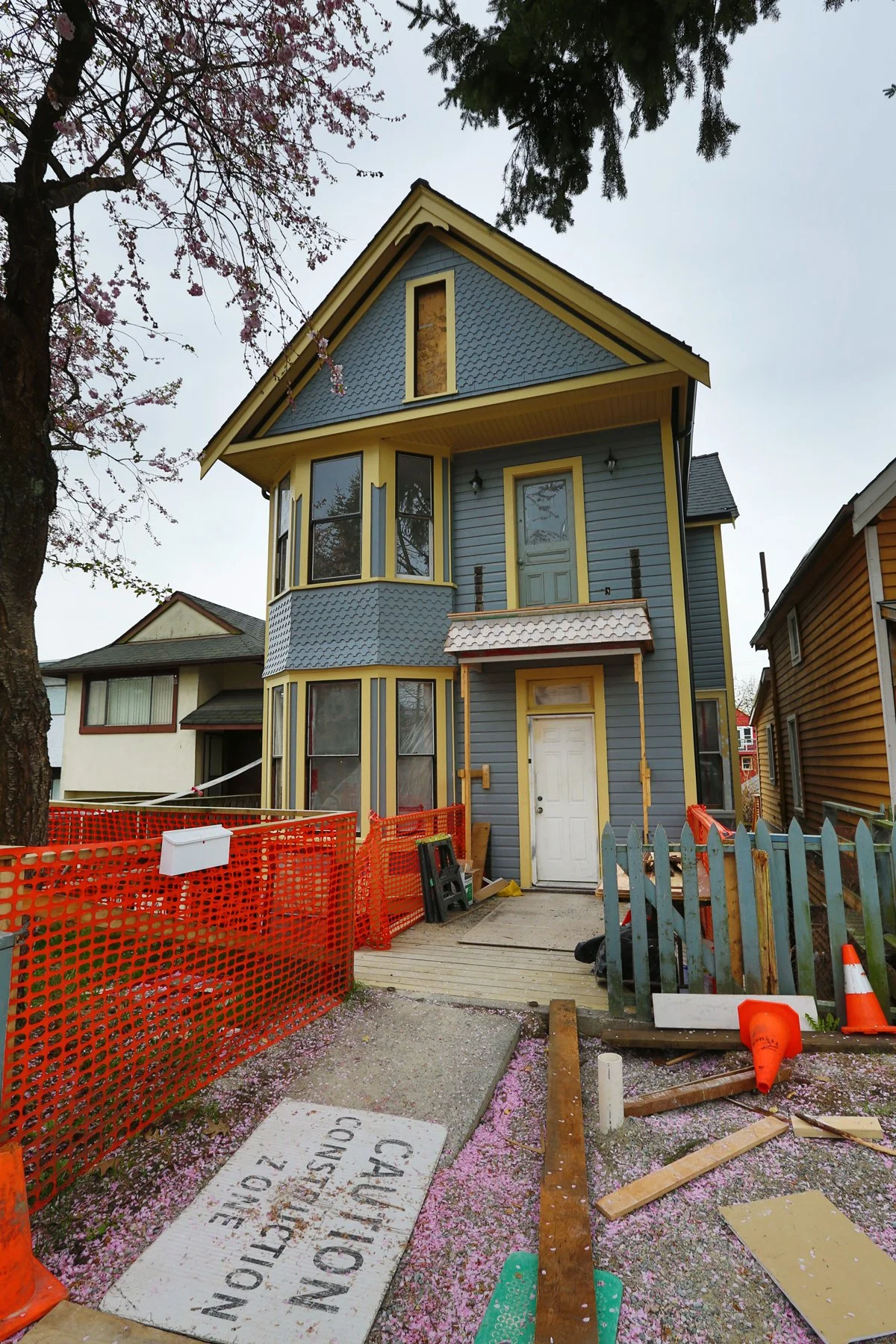 756 E Pender_Apr 7_2013_HDR_A3665_4x6.jpg