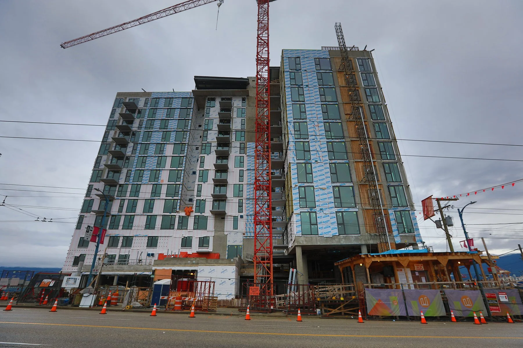 330 Raymur Const_Dec 29_2024_HDR_4J4950_4x6.jpg