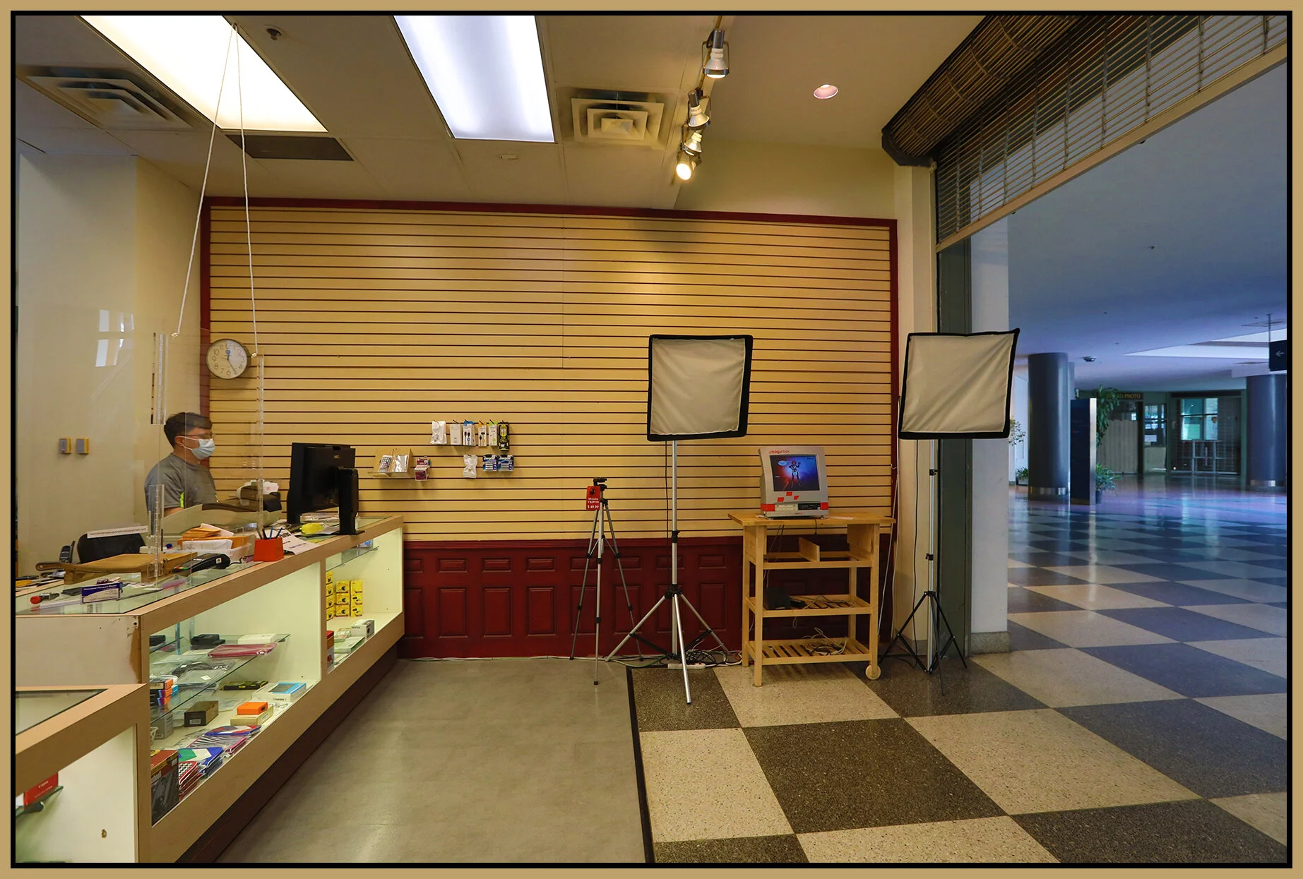 Gastownphoto in Sinclair Ctr_Jun 28_2021_HDR_5A0360_4x6s.jpg