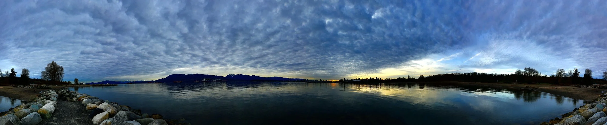 Vancouver from Jericho 360_Apr 7_2022_HDR_Pan_5B1456_1_4x19_peDrkn&ImpCntrst.jpg
