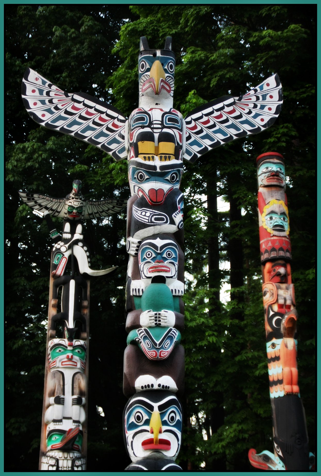 Stanley Pk Totems_July 1_2008_3517_4x6s.jpg