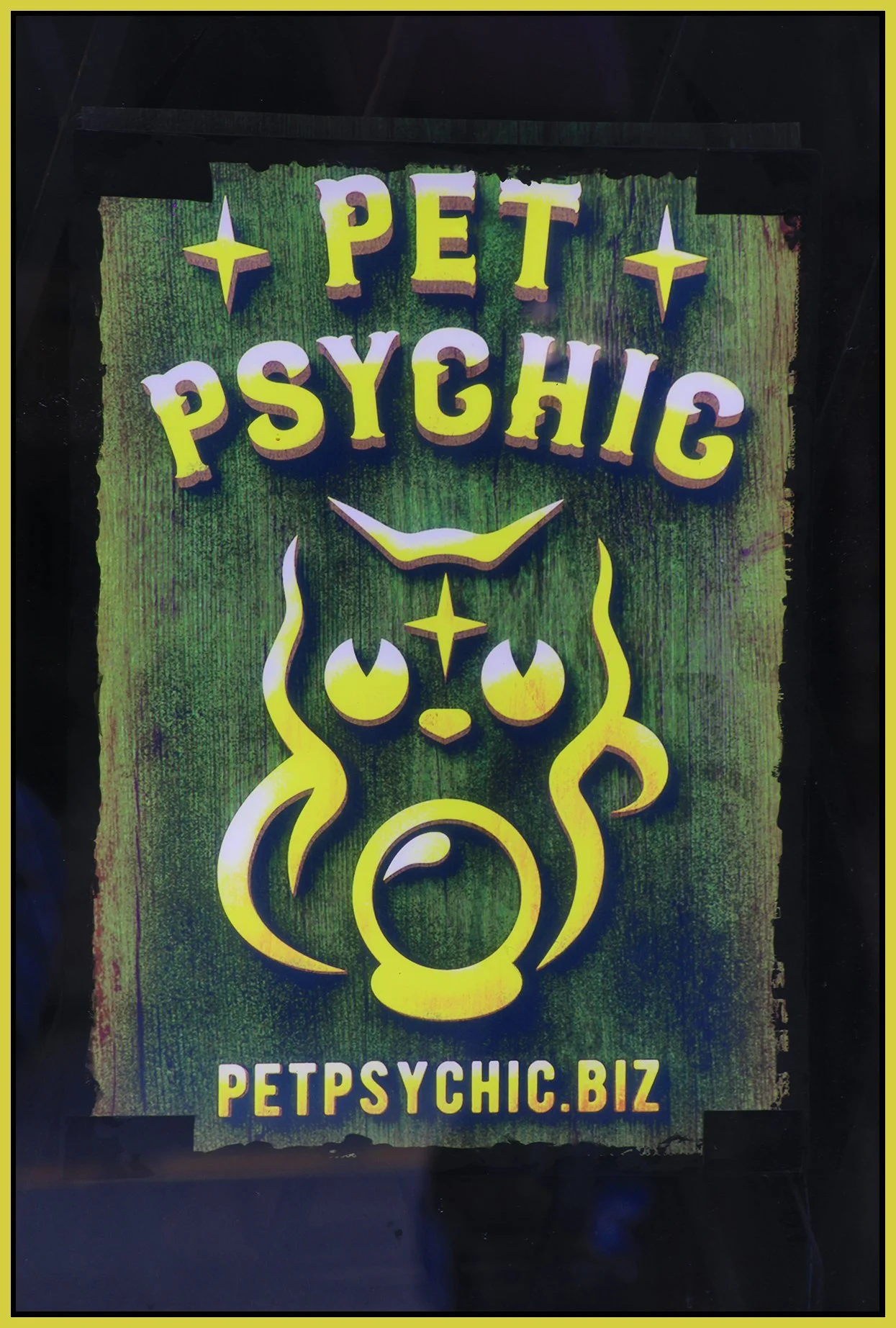 Pet Psychic in Gastown_May 6_2024_HDR_4H7822_4x6s.jpg