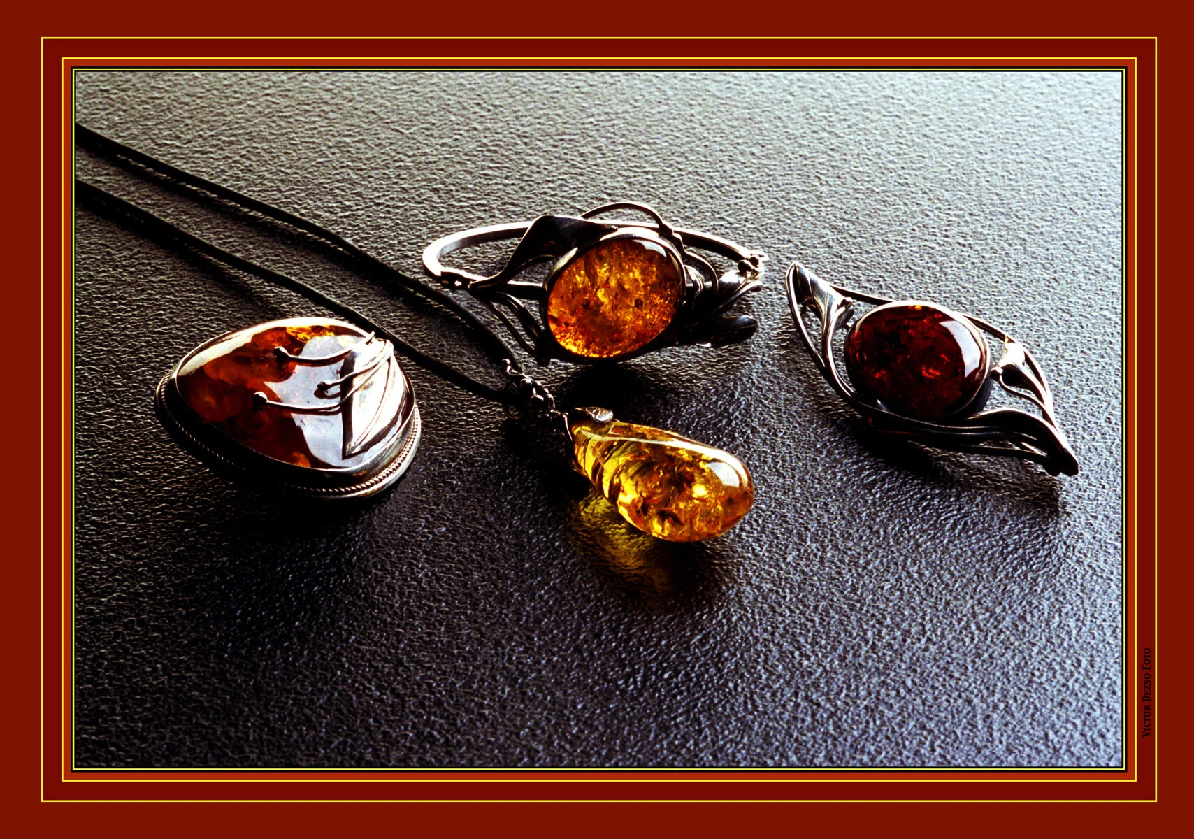 Arwens Jewellry_2_4x6s.jpg