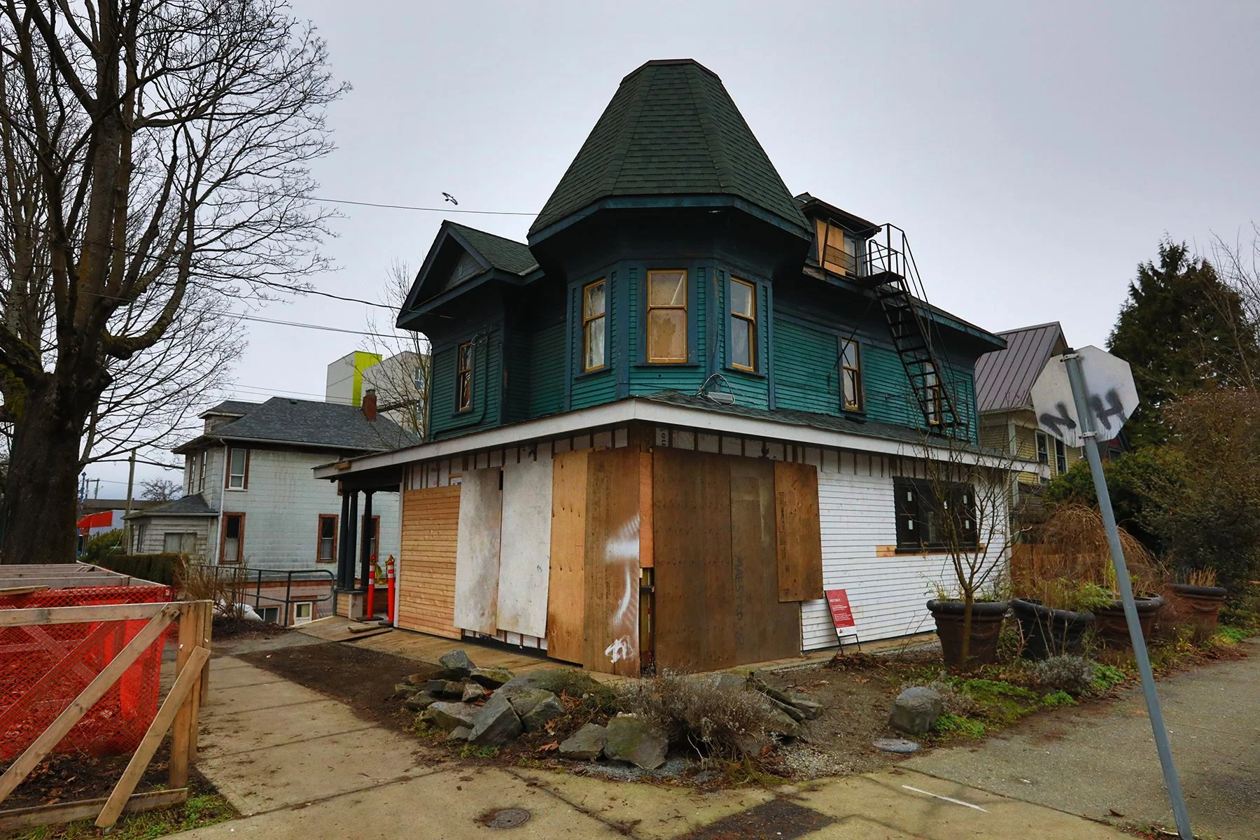 498 Heatley Const Strathcona_Jan 1_2019_HDR_D0533_4x6.jpg