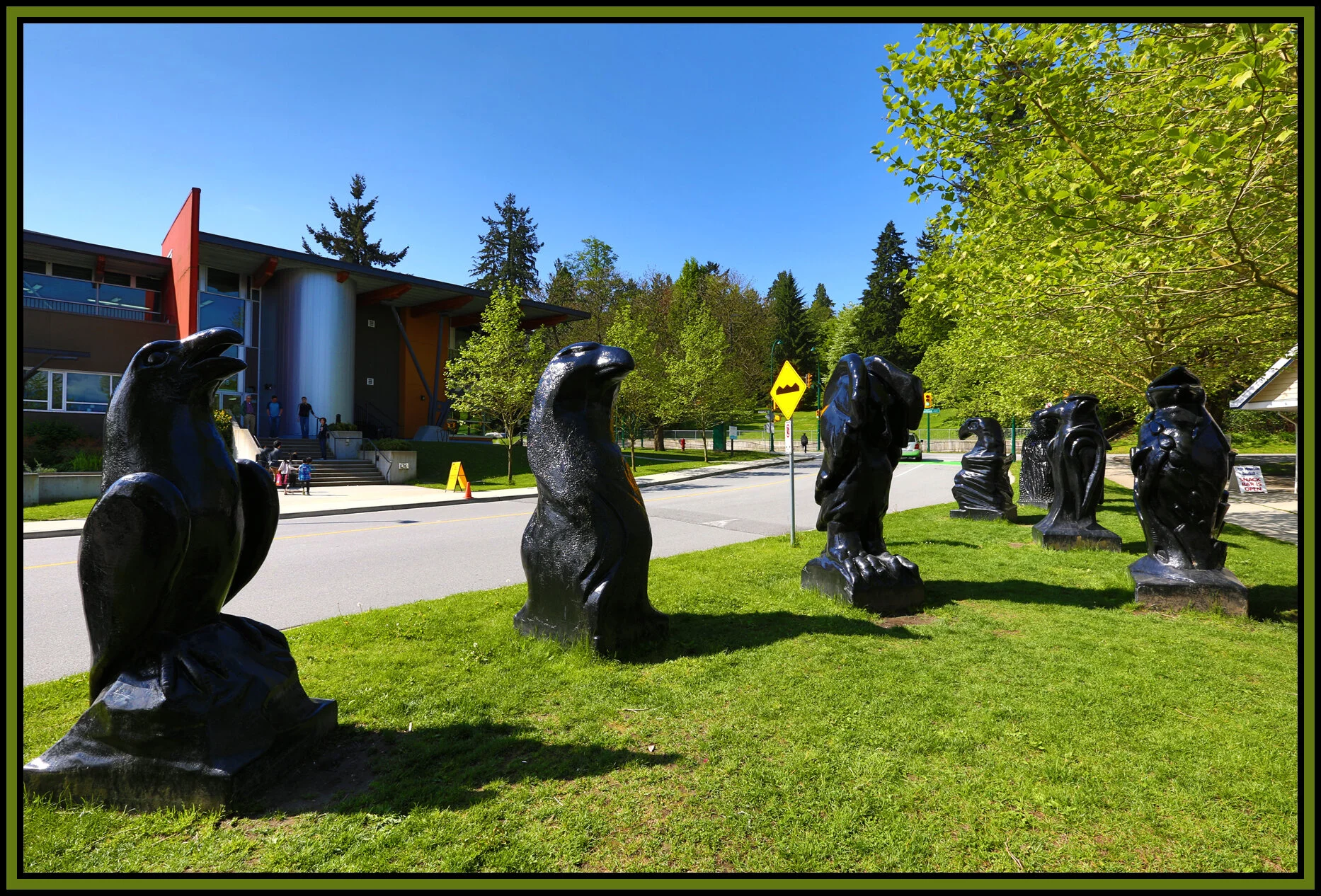 Nat Bailey Statues_May 11_2014_HDR_E2669_4x6s.jpg