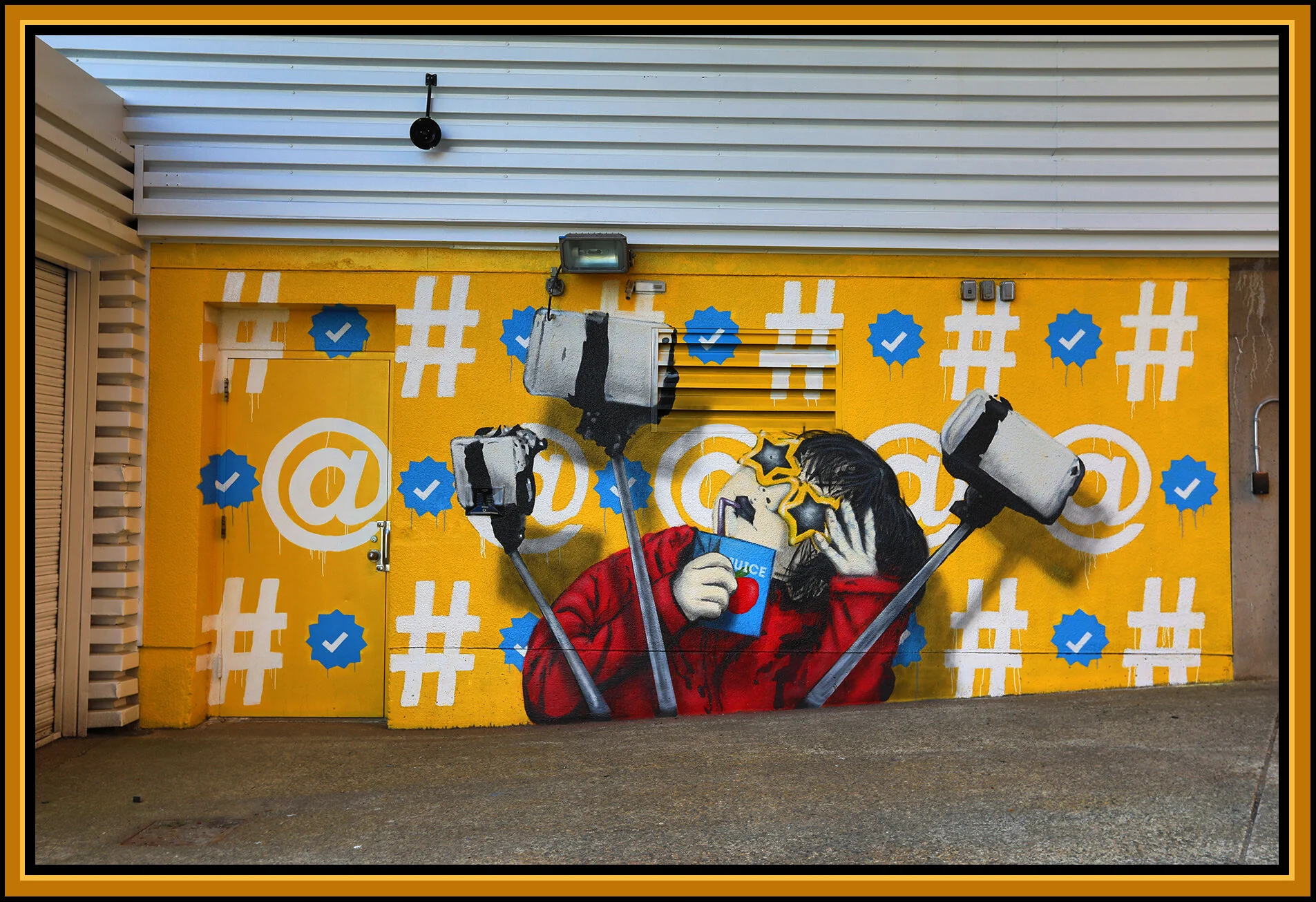 Main St Alley Mural_Aug 25_2019_HDR_E8905_4x6s.jpg