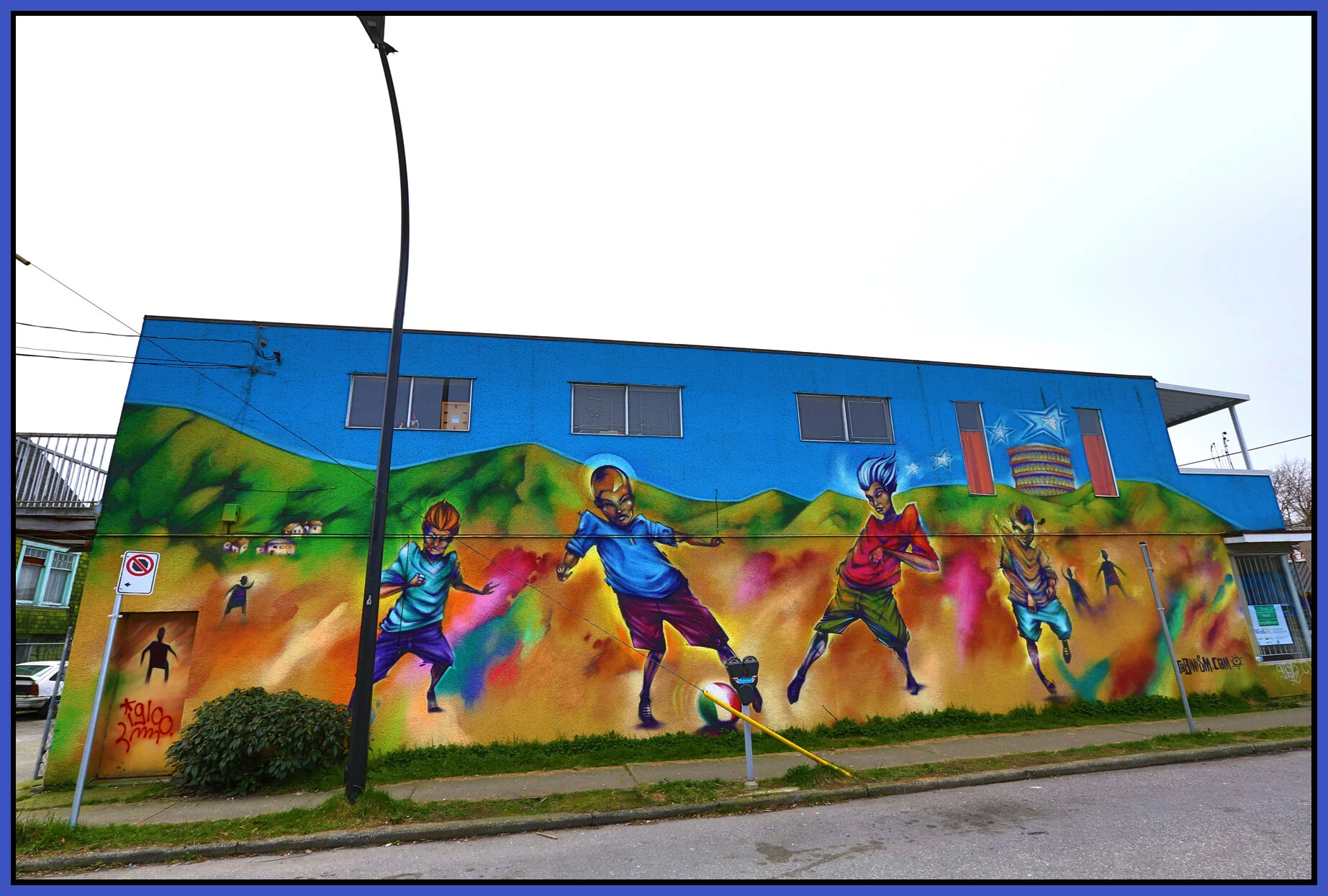 Commercial Dr Mural_Mar 25_2013_HDR_A8113_4x6s.jpg