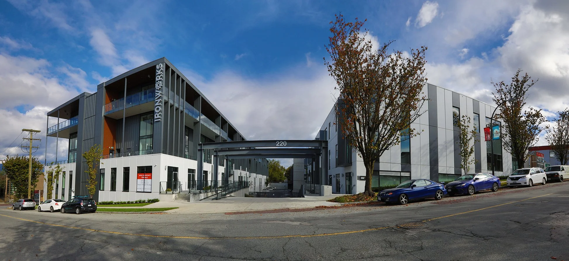 220 Victoria Dr Ironworks_Oct 10_2020_HDR_Pan_4G7847_4x7.jpg