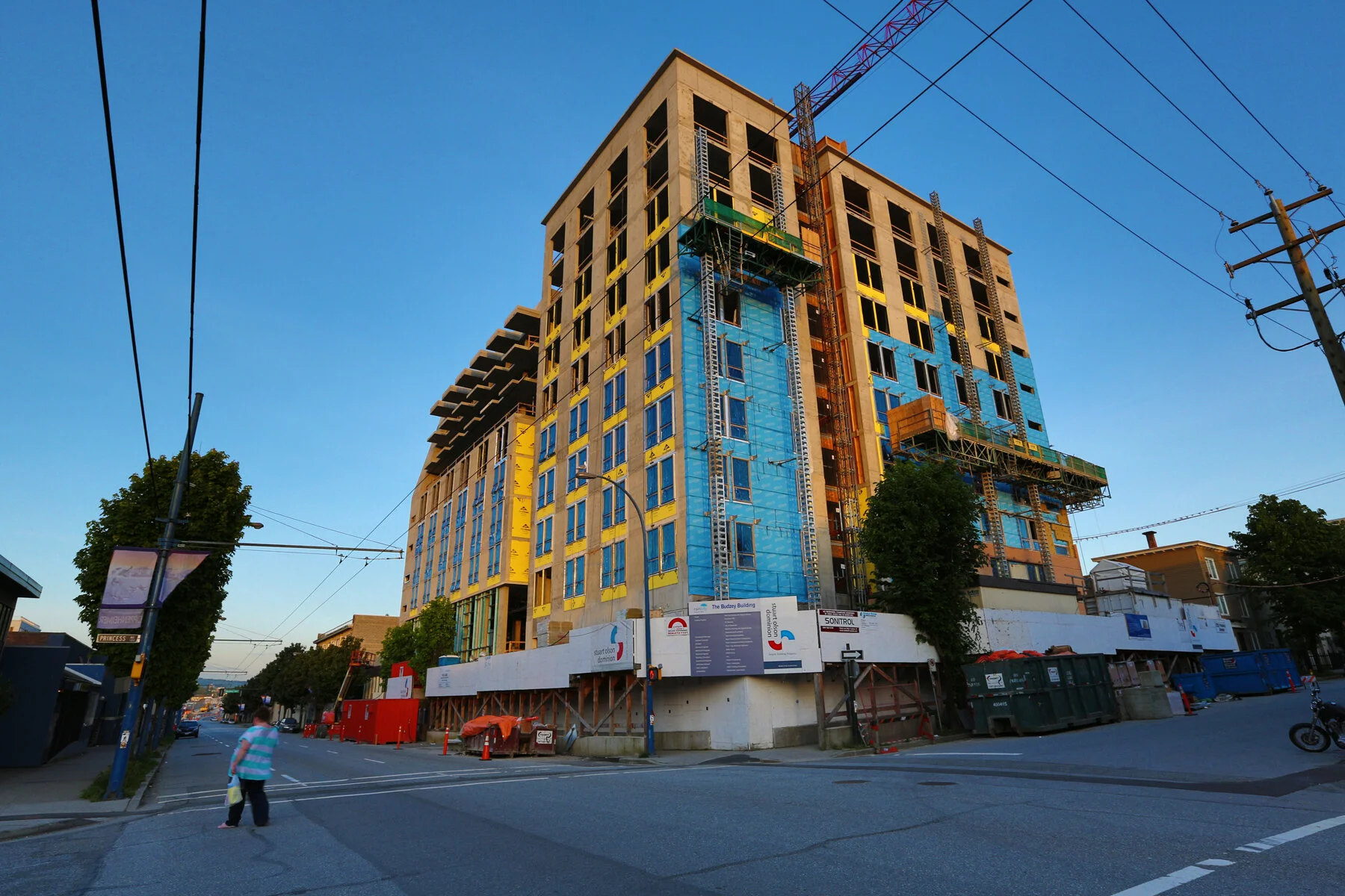 Budzy Bldg_May 13_2014_HDR_E3645_4x6.jpg