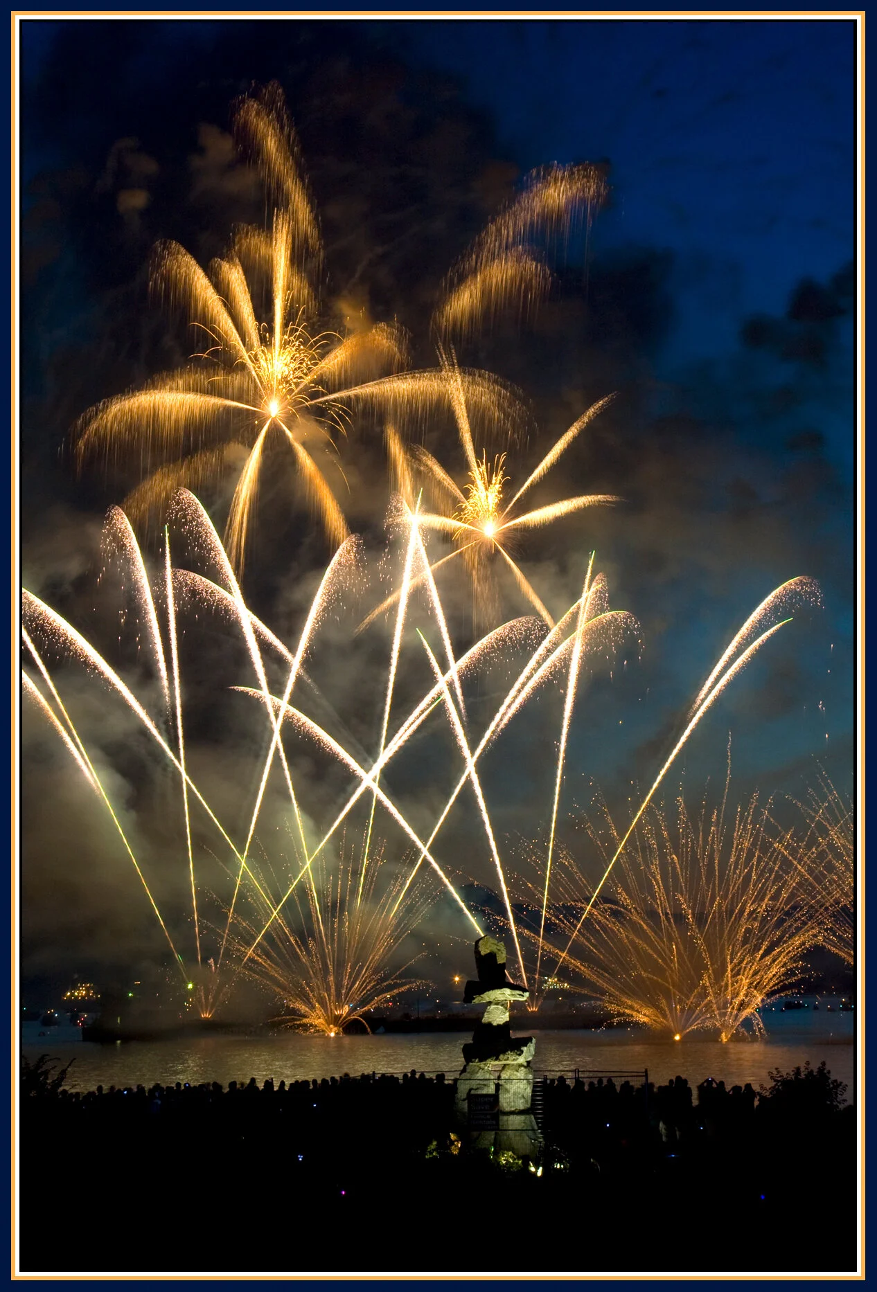 Fireworks_July 22_09_3836v_4x6s.jpg