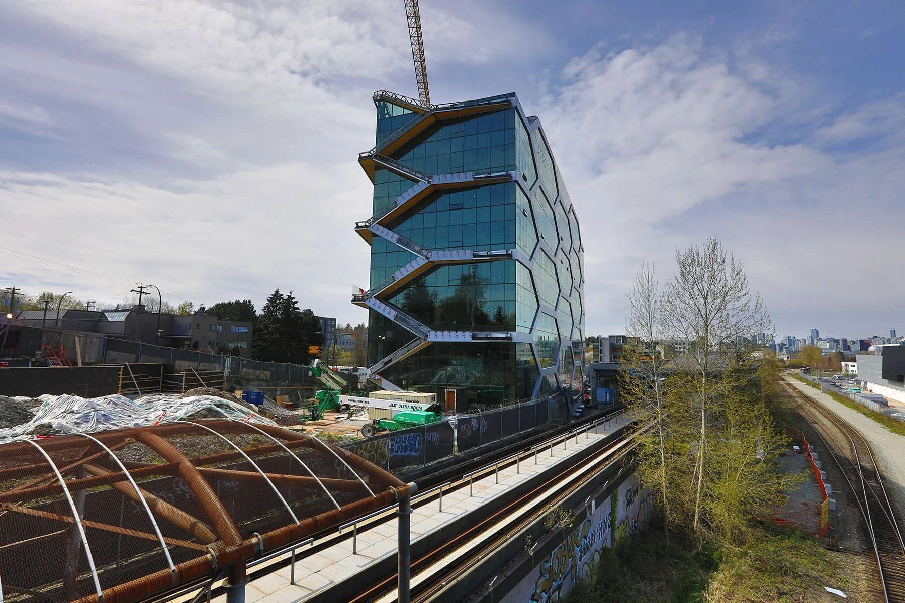 2199 Clark Dr LkgW Const_Apr 13_2025_HDR_5F1597_4x6.jpg