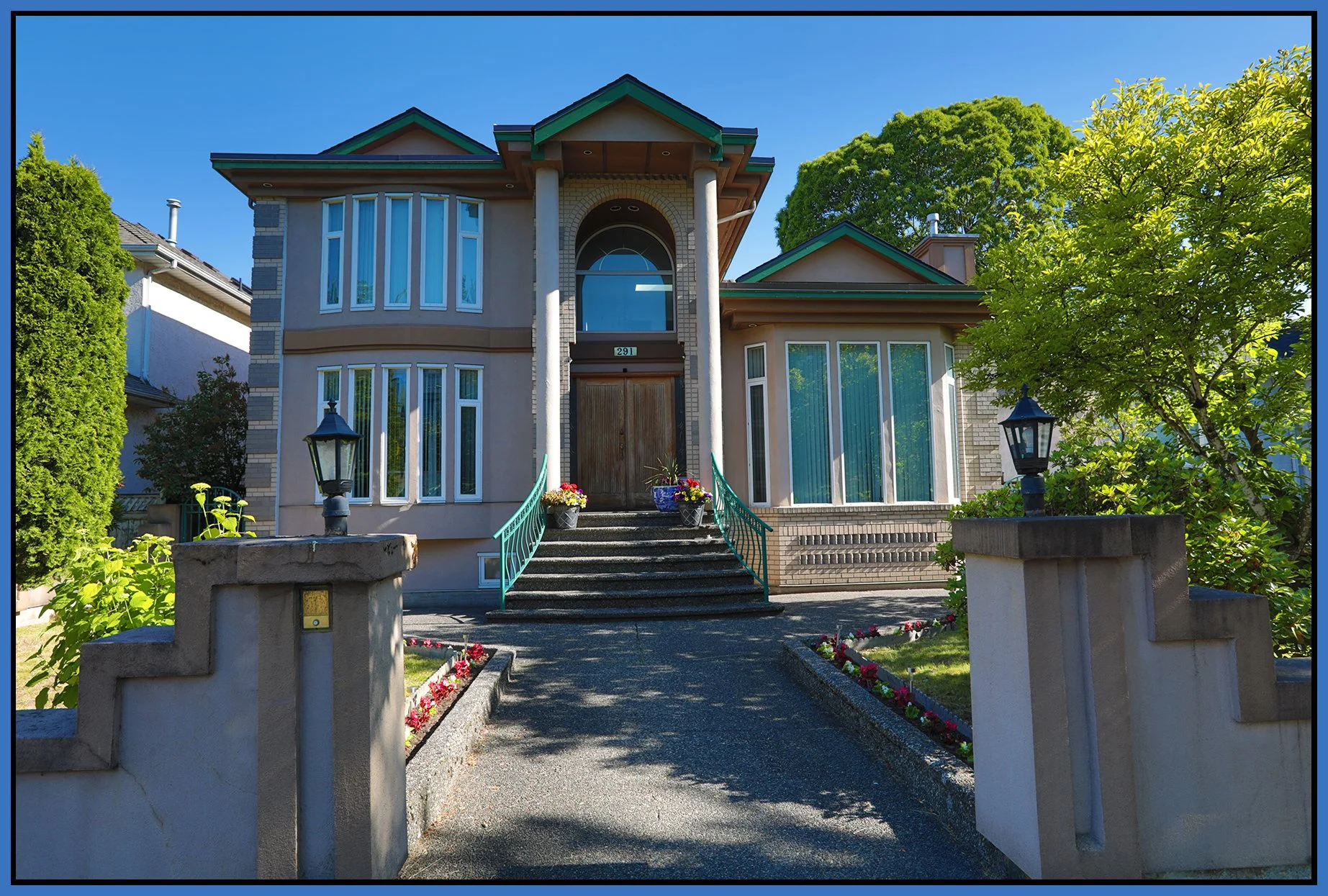 291 King Edward Blvd_Jun 8_2025_HDR_5F4095_4x6s.jpg