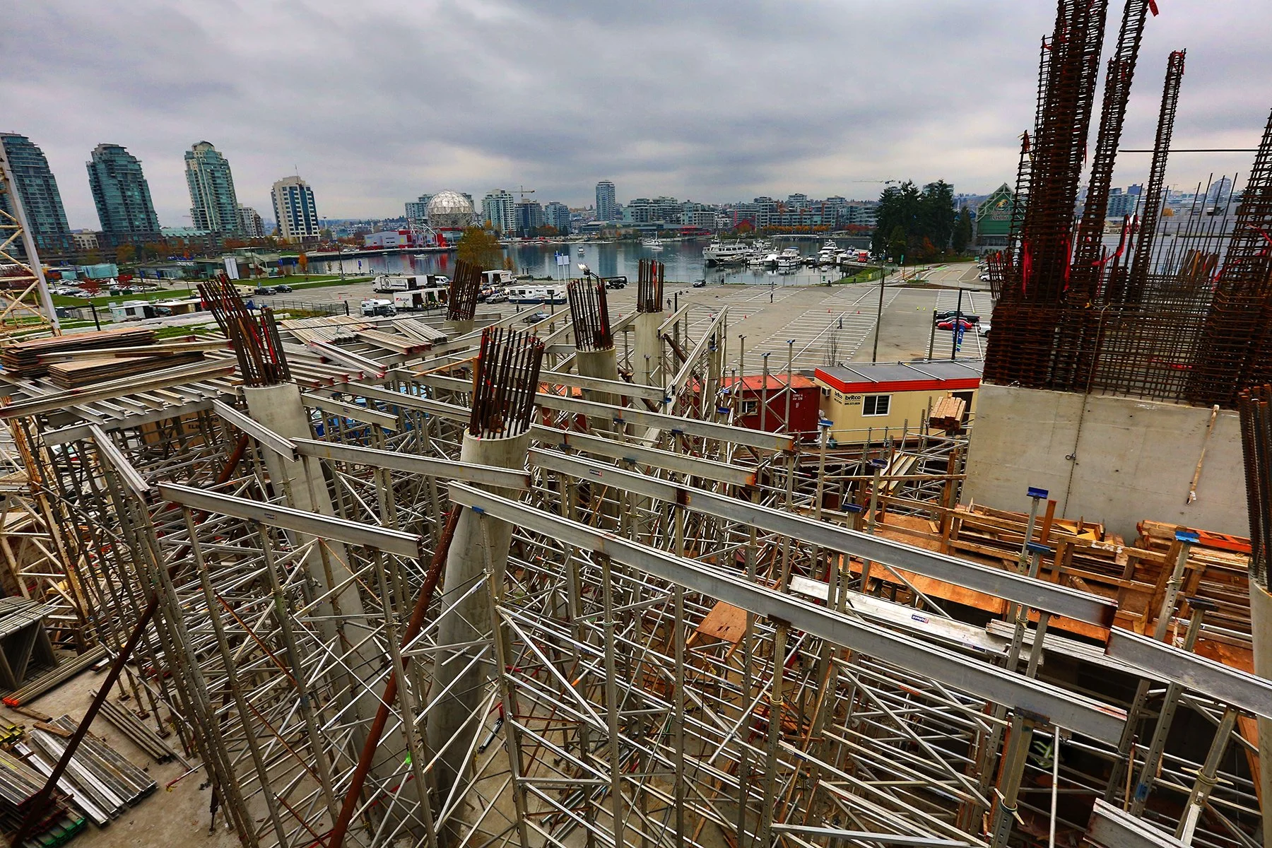 685 Pacific Blvd Const_Nov 4_2015_HDR_H9789_4x6.jpg