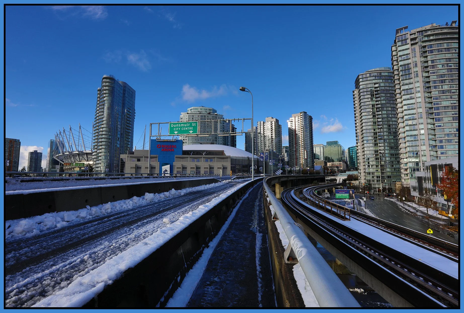 Viaduct Dunsmuir LkgW_Nov 30_2022_HDR_5C8647_4x6s.jpg
