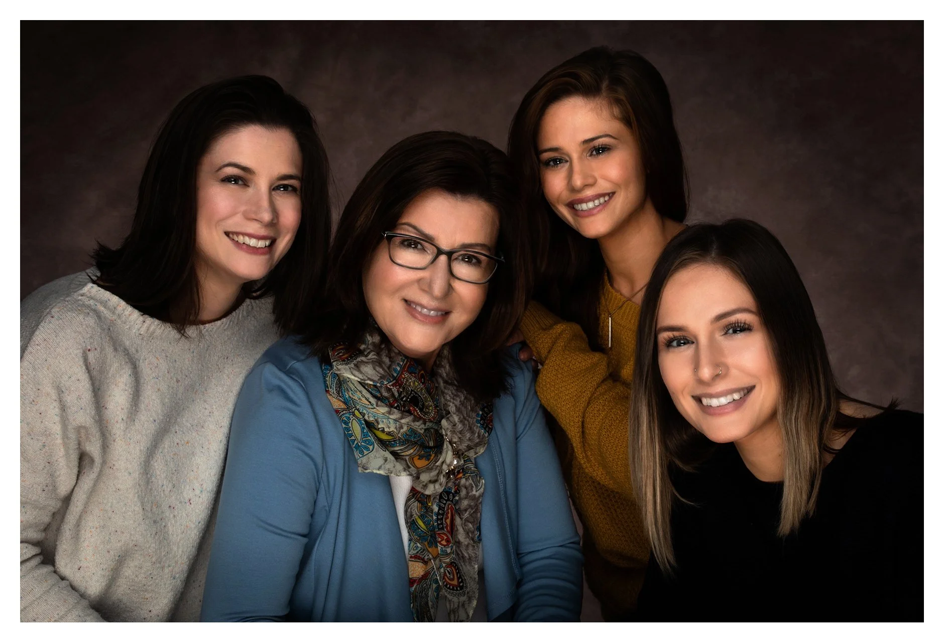 Bev,Courtney,Chelsea,Sarah_Dec 19_2018_D7738_1_4x6s_pp.jpg