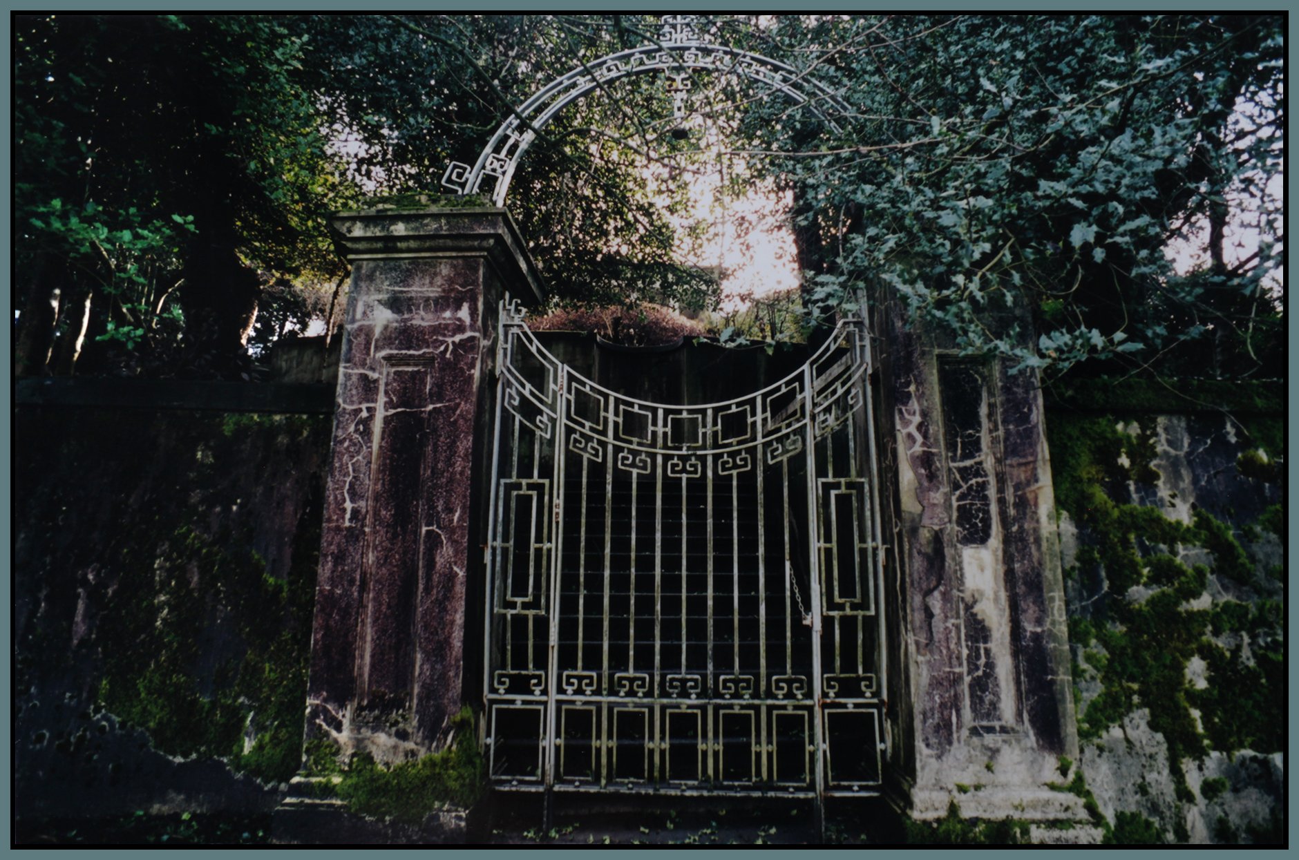 Shaughnessy Gate_4x6s.jpg