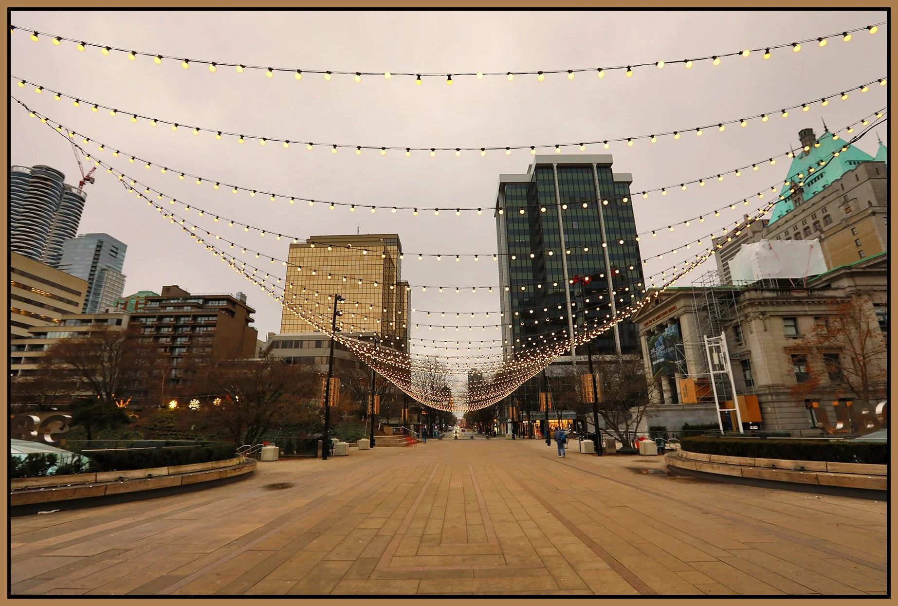 Robson Sq LkgW_Dec 9_2023_HDR_5E2232_peHyperstrip_4x6s.jpg