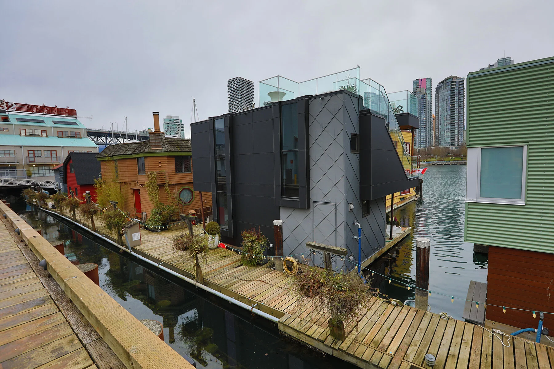 Granville Is House Boats_Feb 18_2021_HDR_5A1117_4x6.jpg