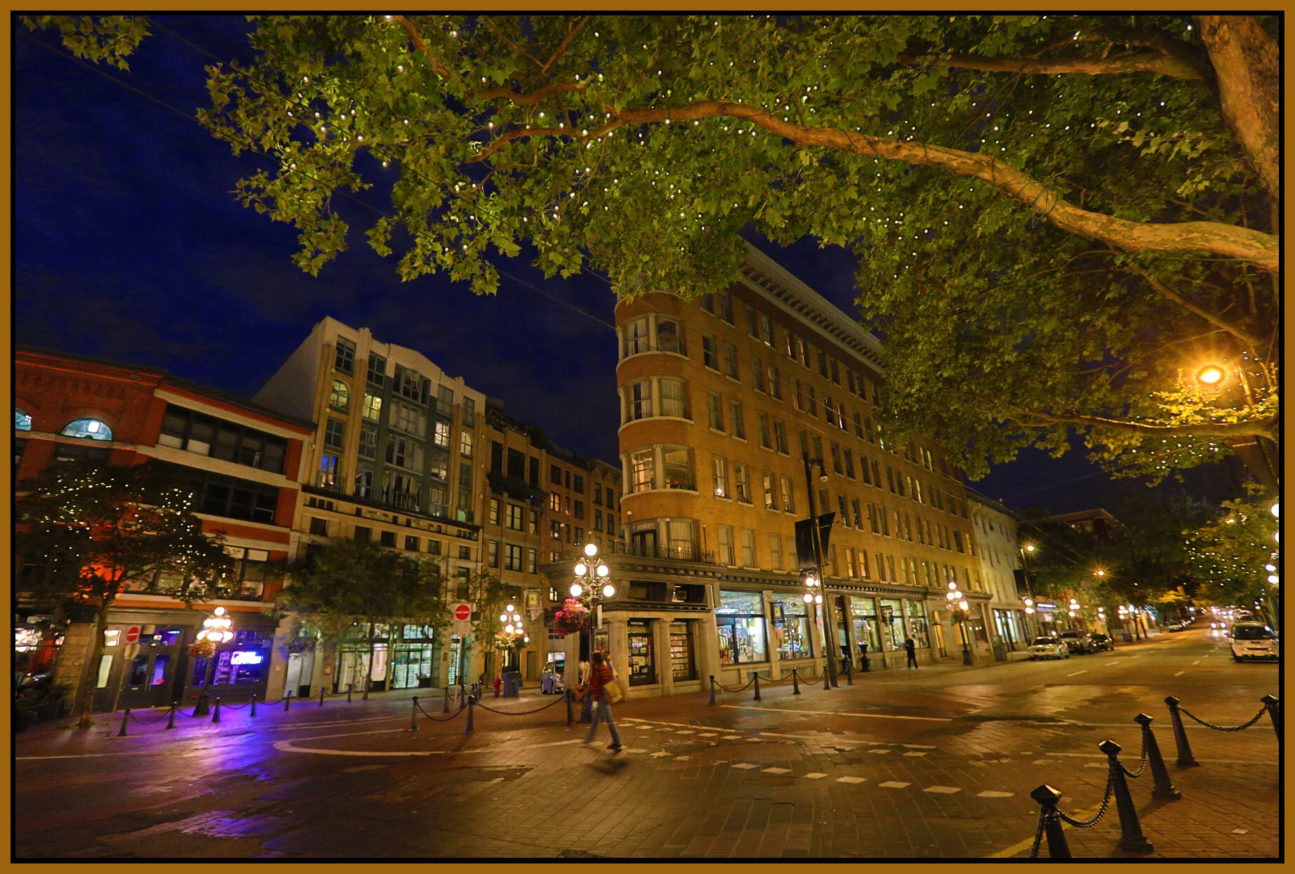 Gastown_Aug 22_2012_HDR_C3651_4x6s.jpg