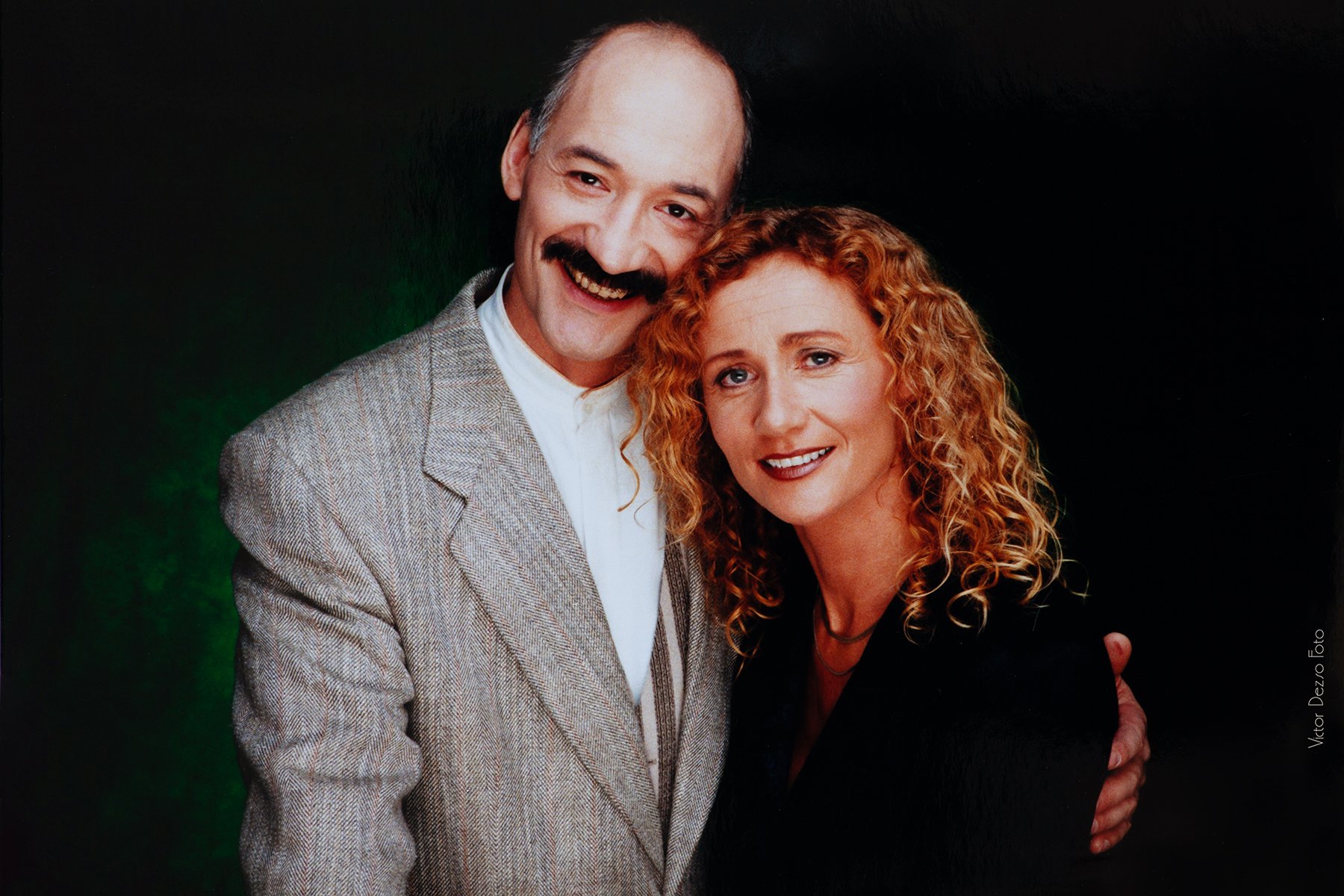 Bonnie Peters & Family_Dec 13_1998_9362_4x6.jpg