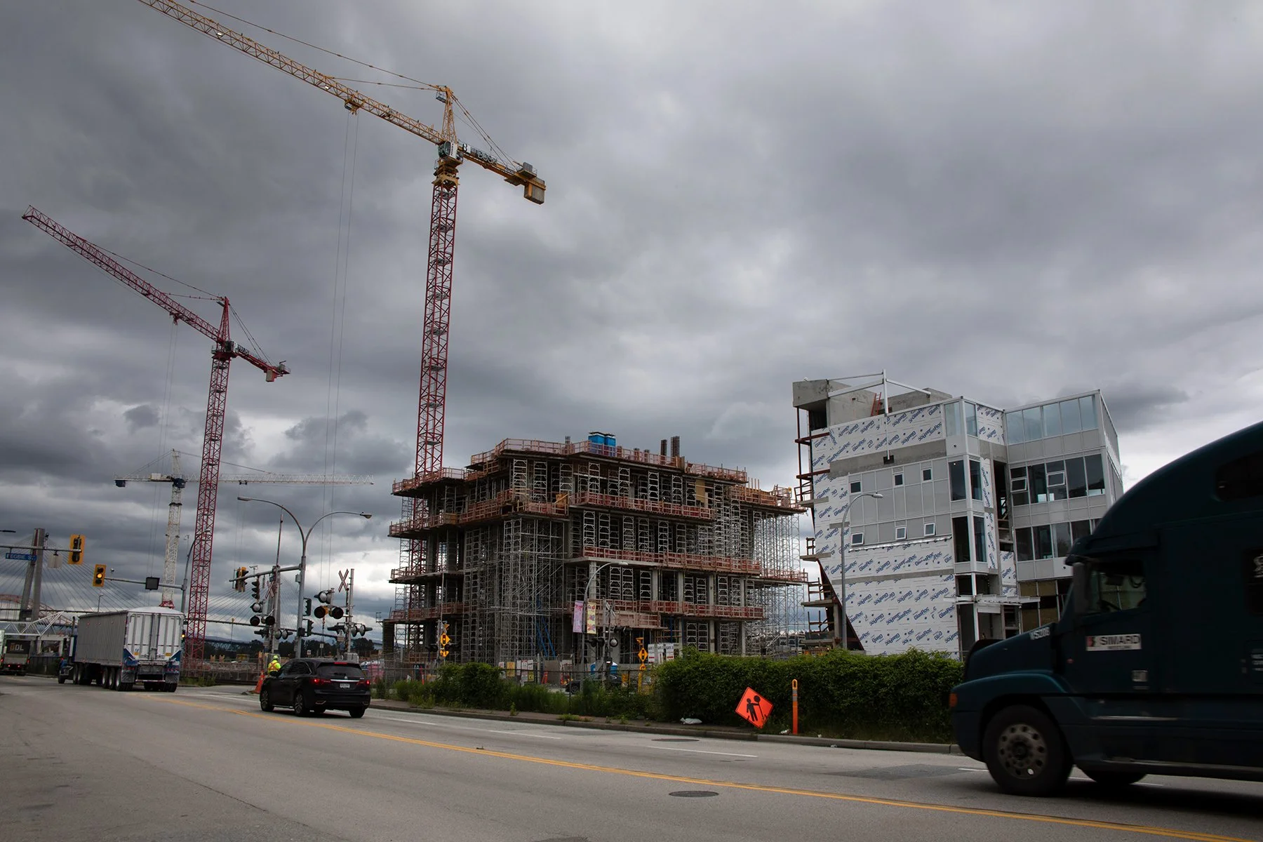 New West Waterfront Const_Jun 8_2022_CR2_4G9931_4x6.jpg