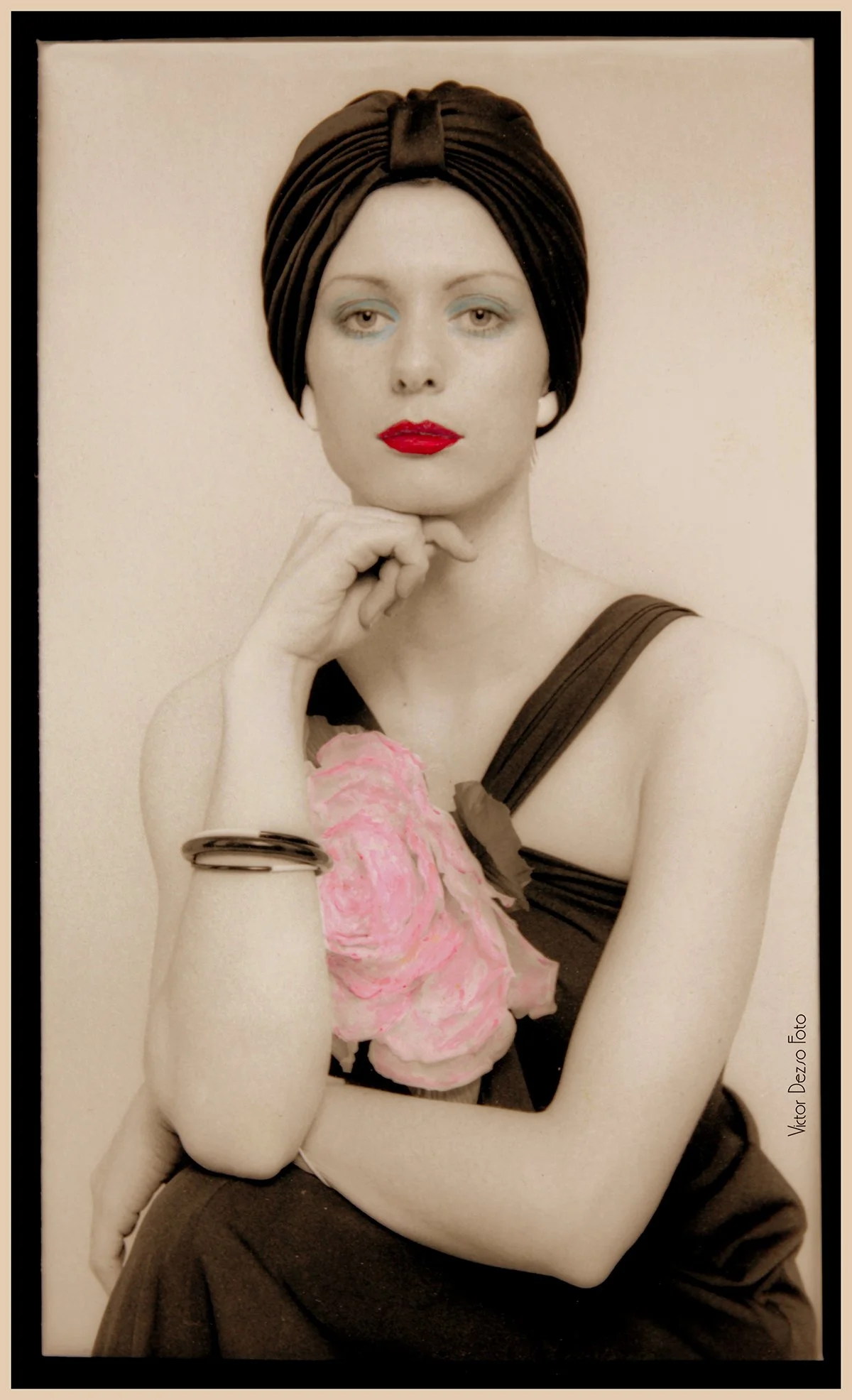 Anne Simms Hand Tint_9665_pePop_NatB_1_4x7.jpg