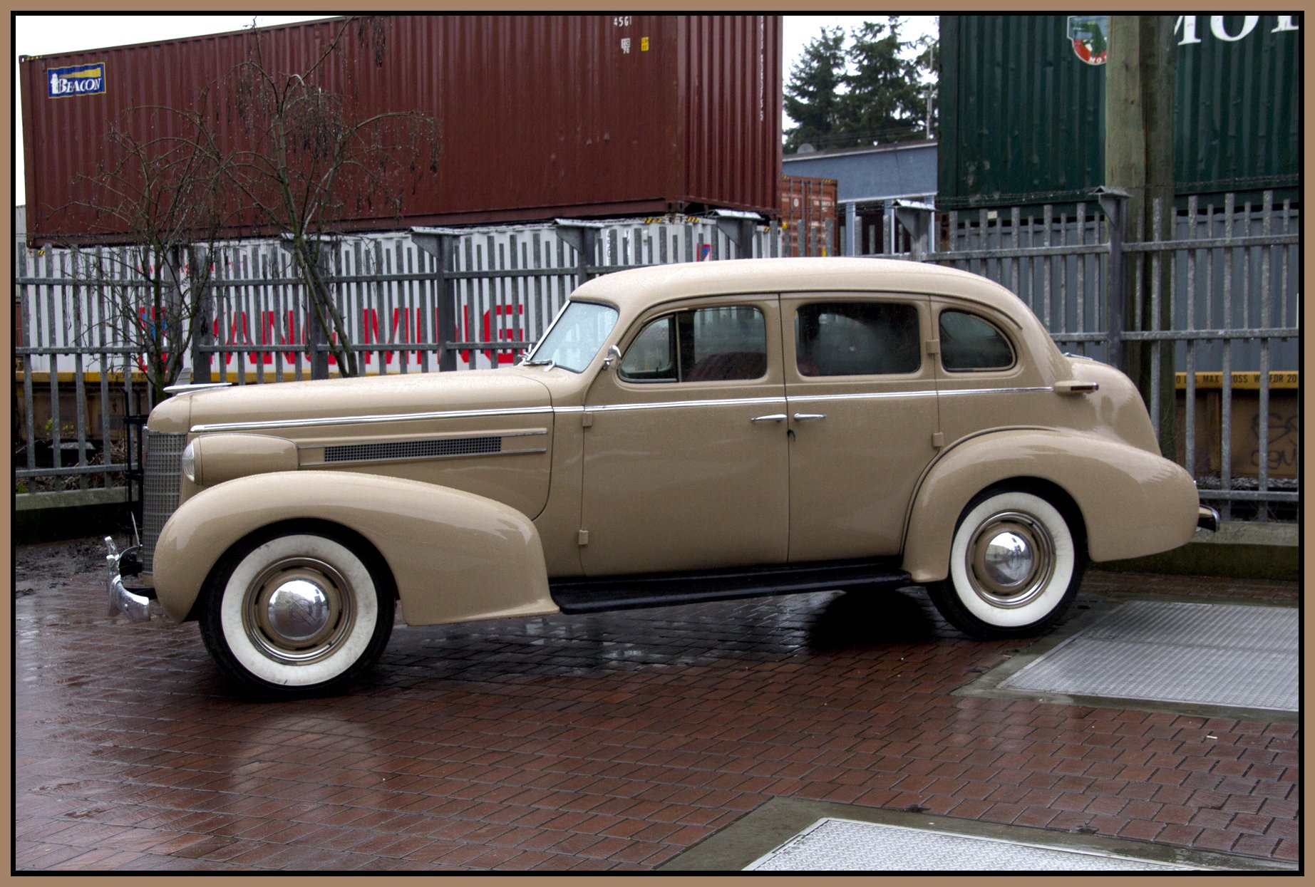 Gastown Cars_Mar 9_2012_1161a_4x6s.jpg