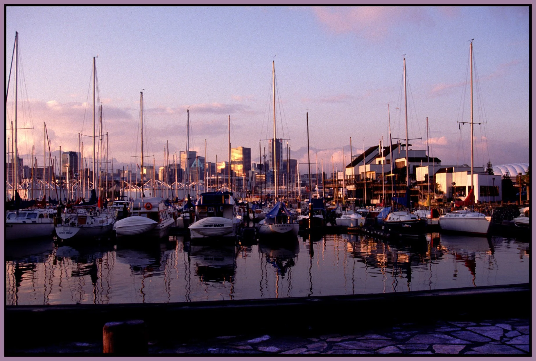 2 View_1986_1_1_4x6s.jpg